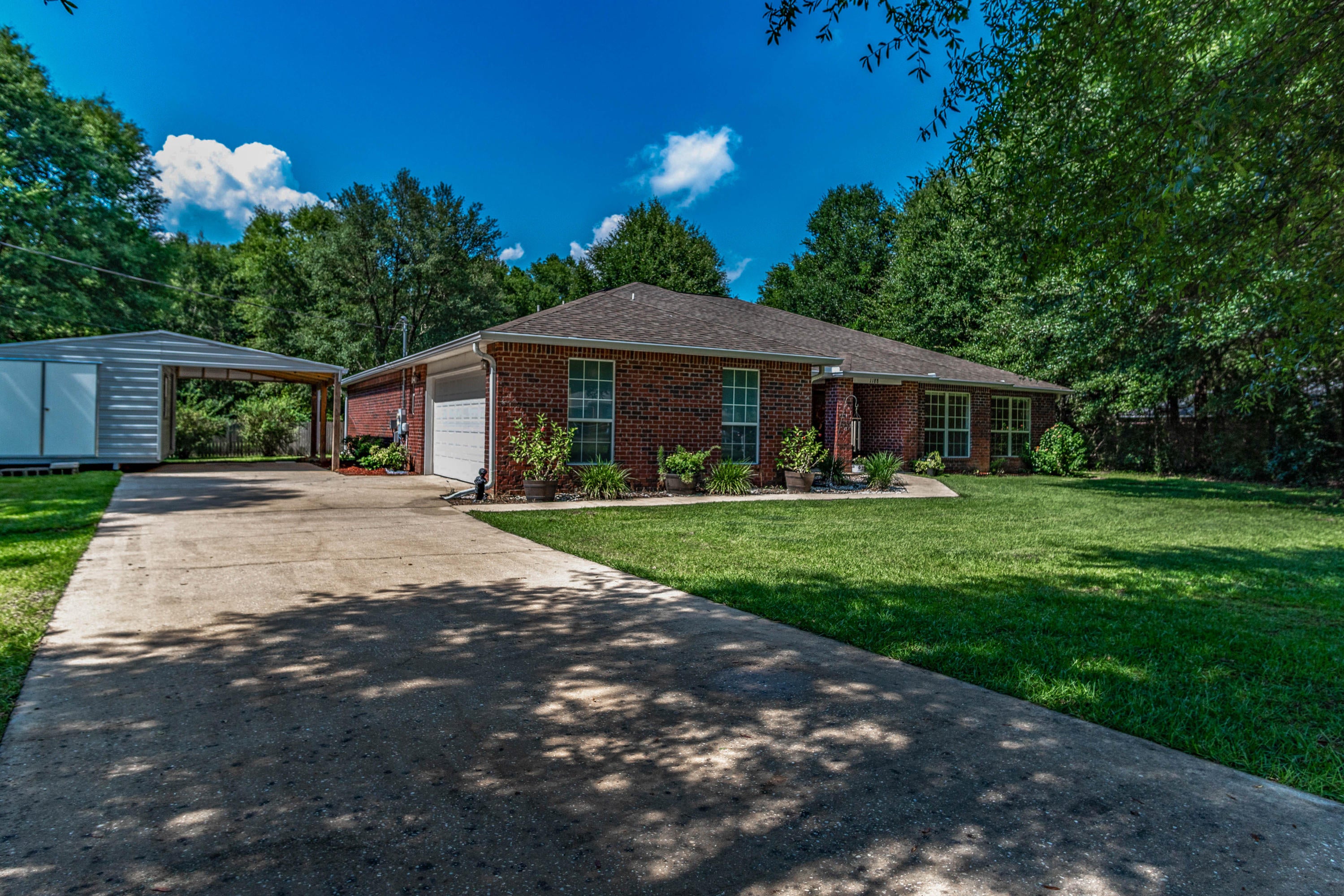 COUNTRYWOOD EST - Residential