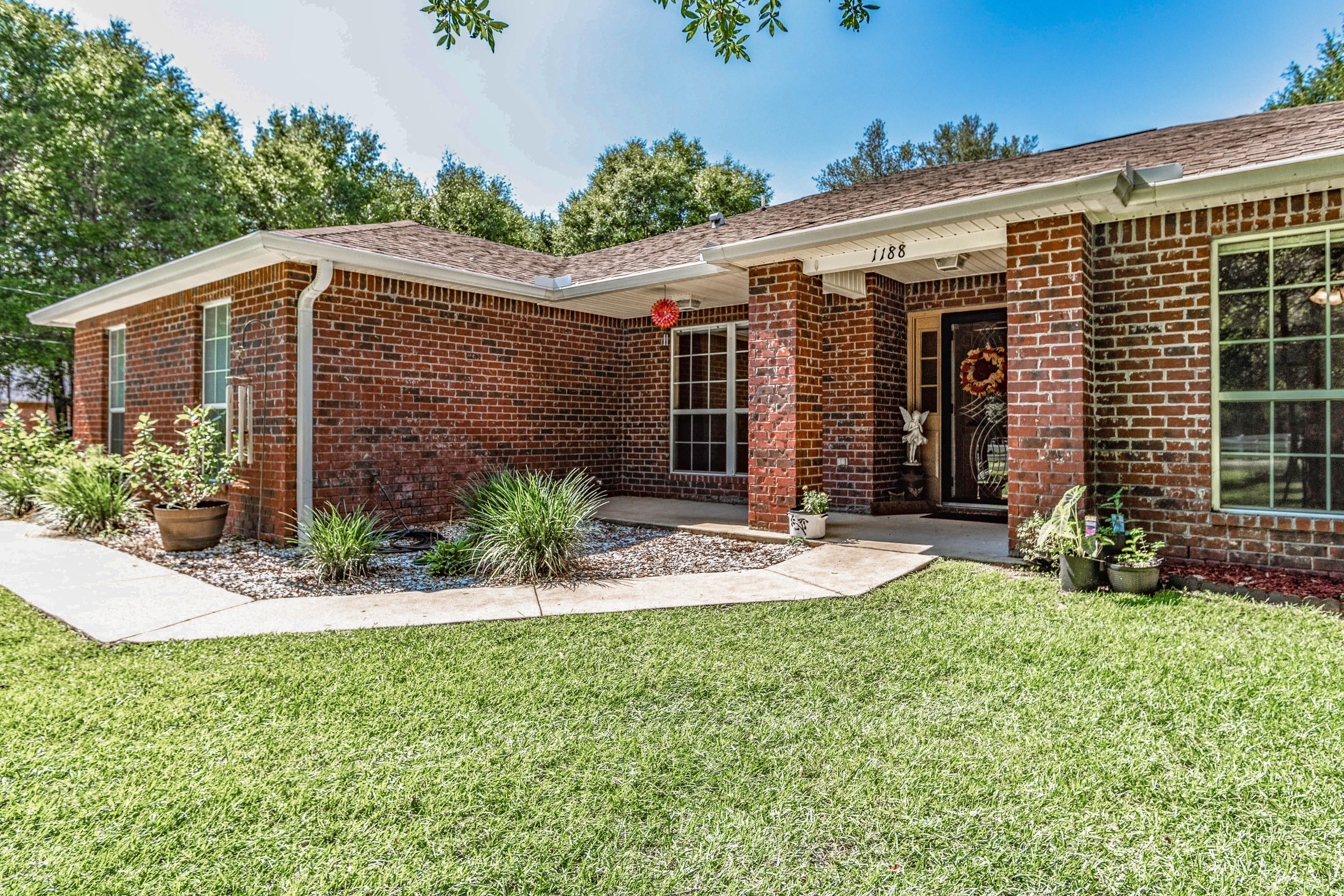 COUNTRYWOOD EST - Residential