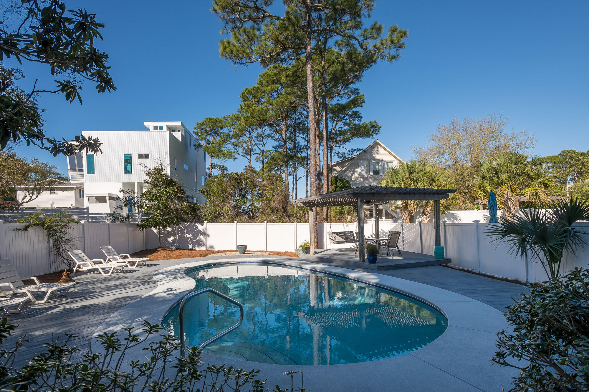 GRAYTON BEACH - Residential