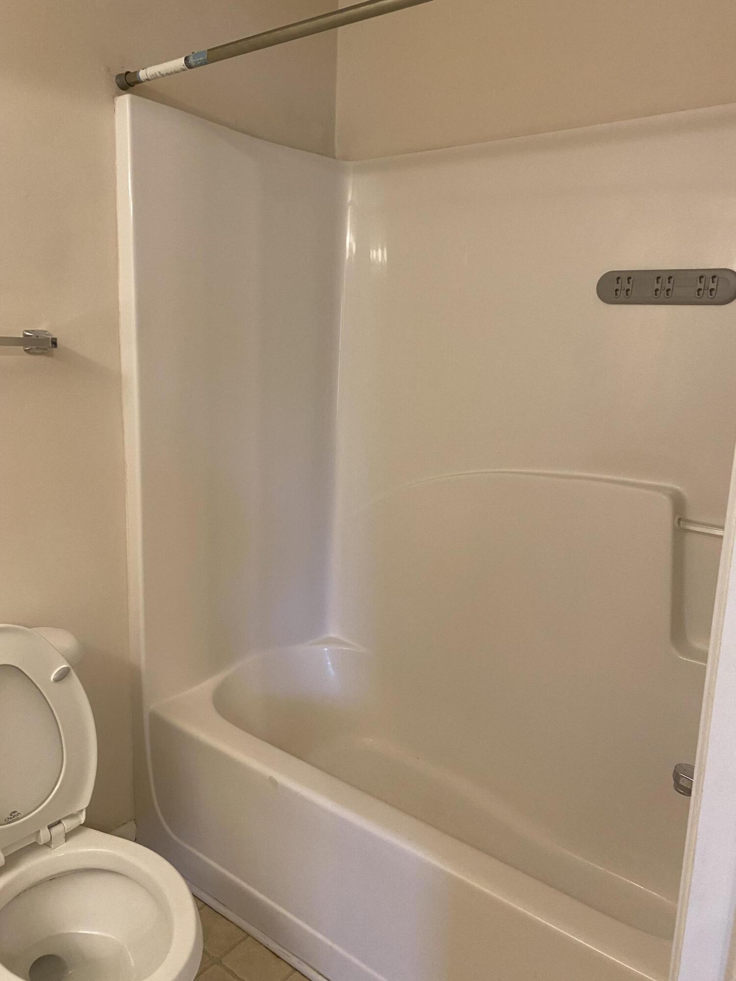 ROLLING PINES - Residential Lease
