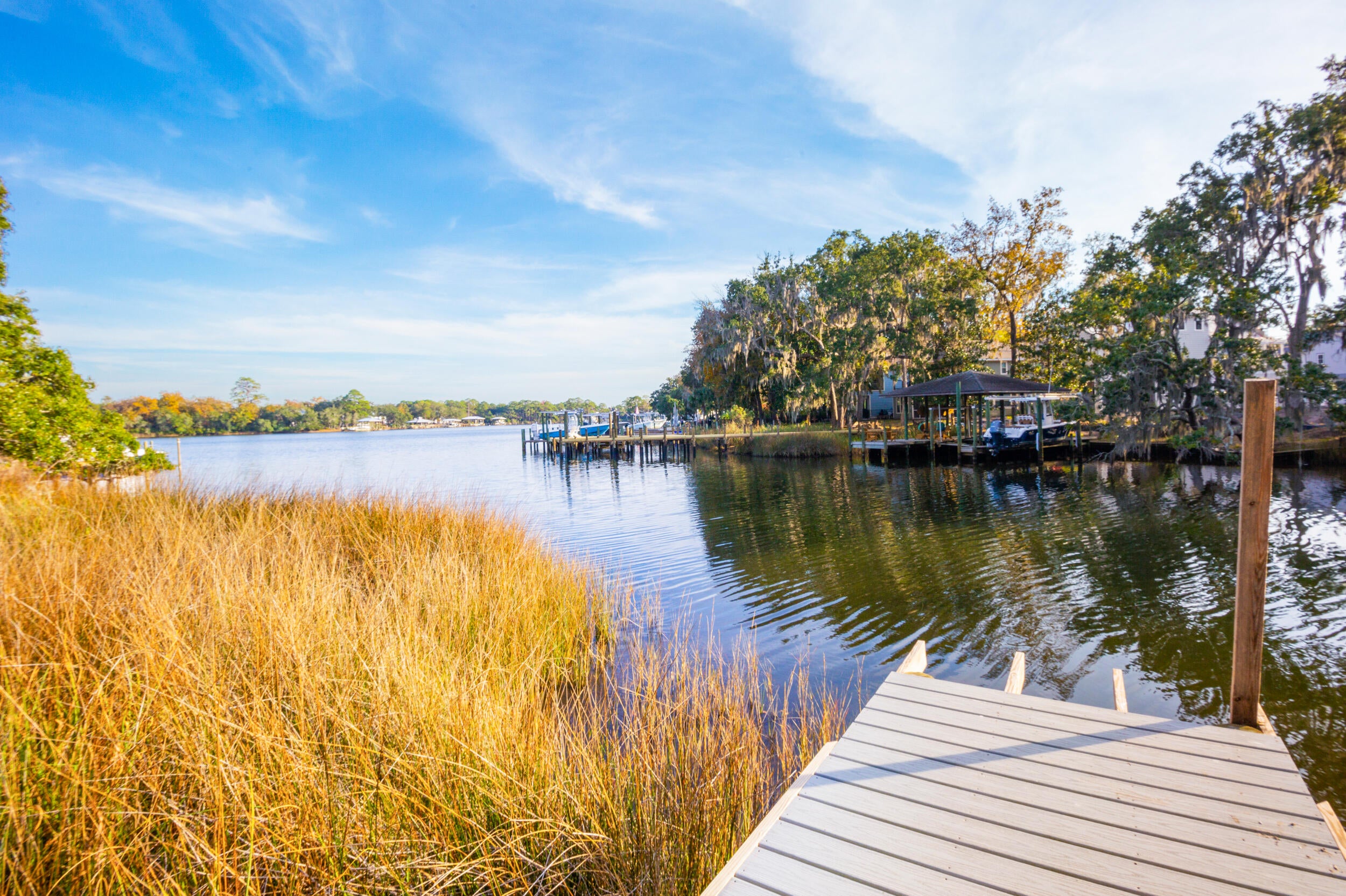 MOORES LANDING - Residential