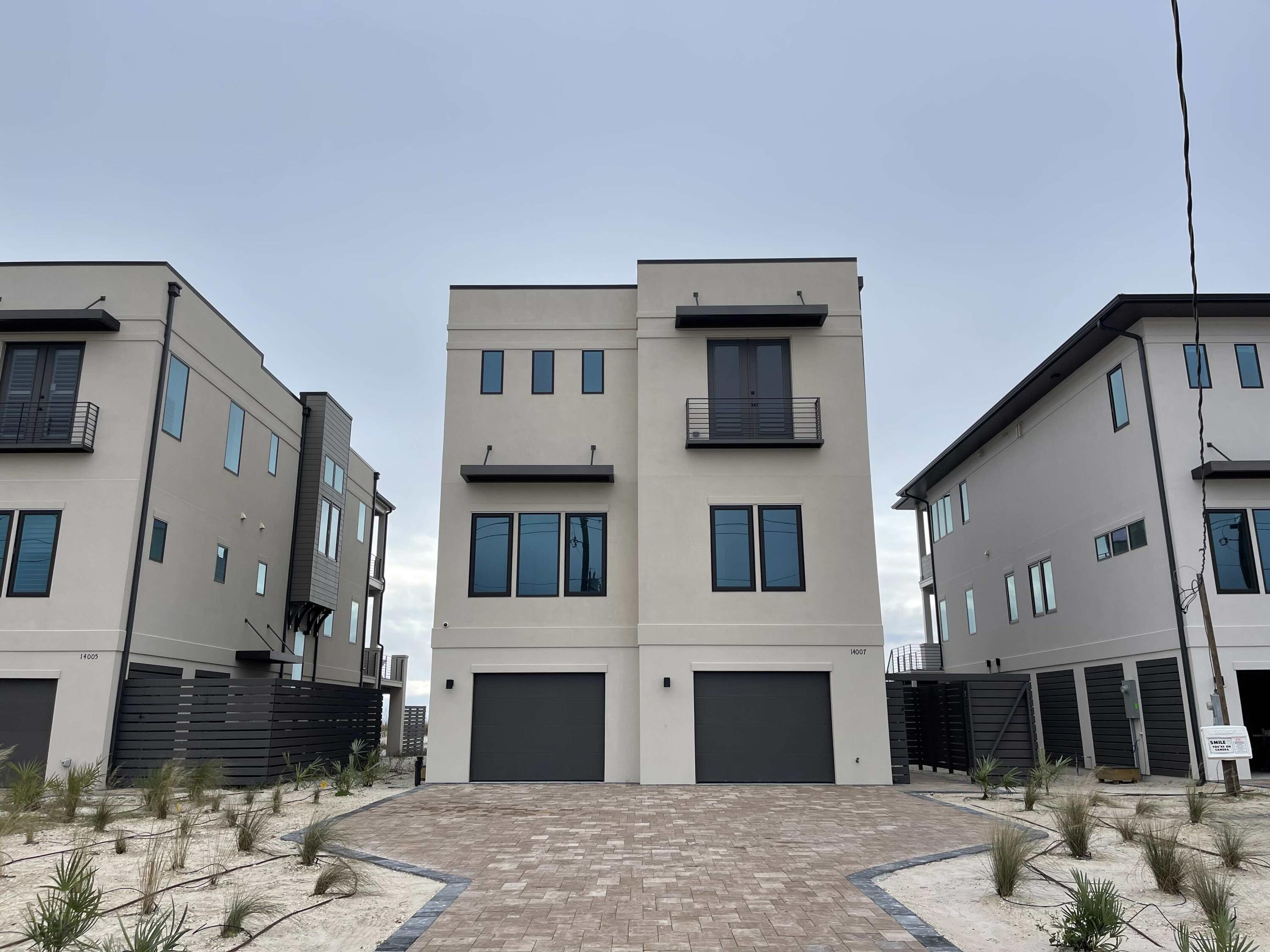 Project Name: Viviana - Residential