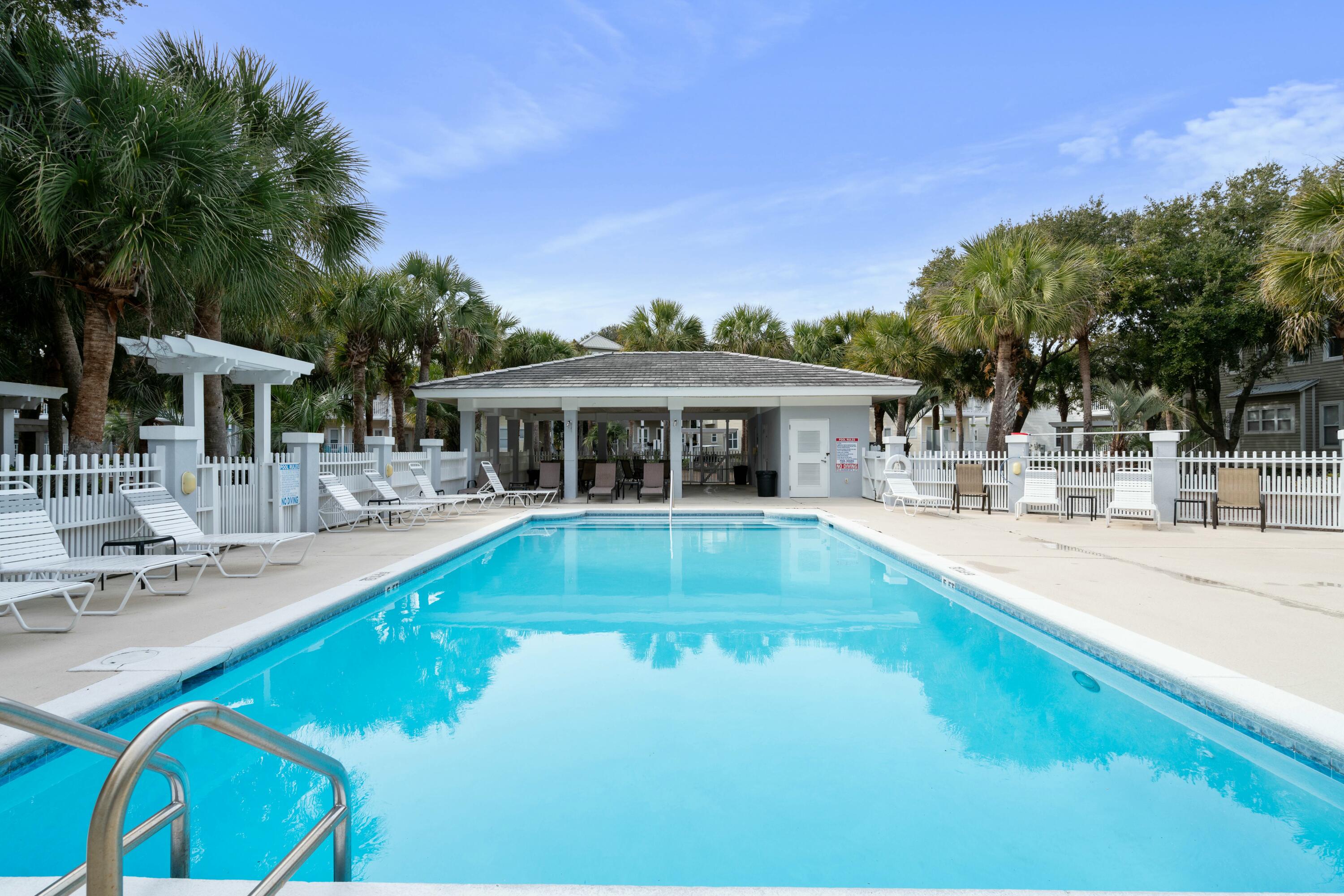 OLD FLORIDA COTTAGES - Residential