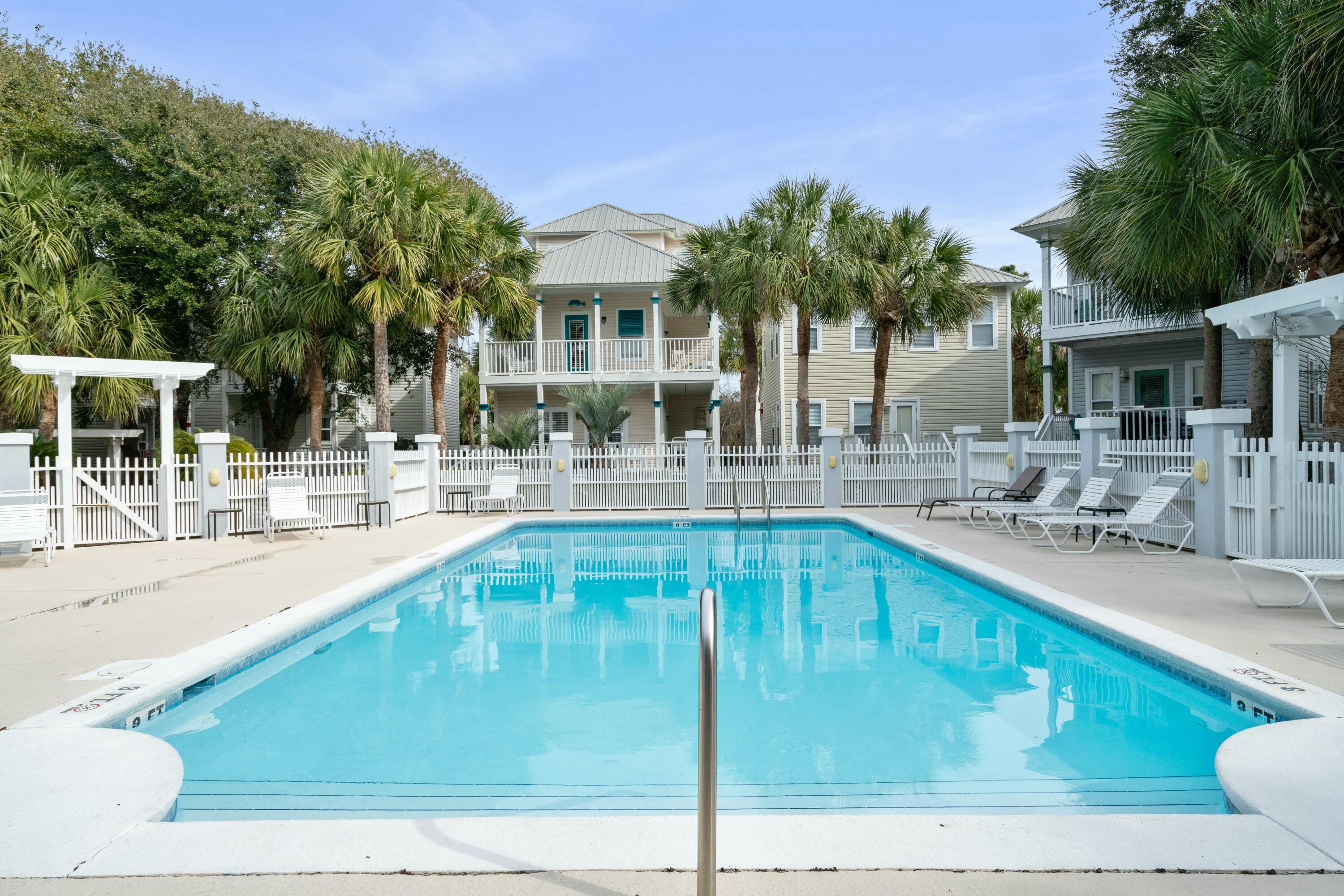 OLD FLORIDA COTTAGES - Residential