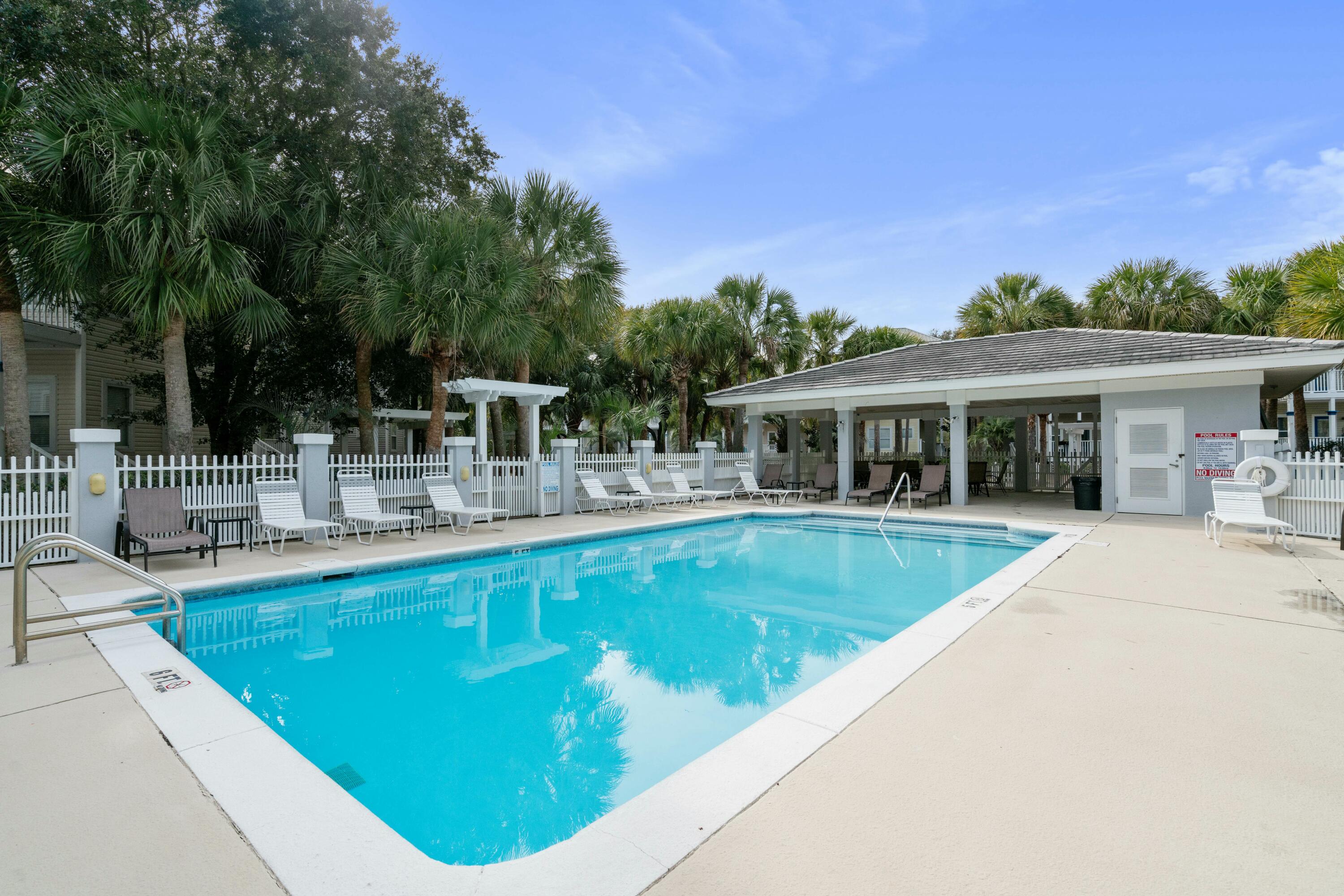 OLD FLORIDA COTTAGES - Residential