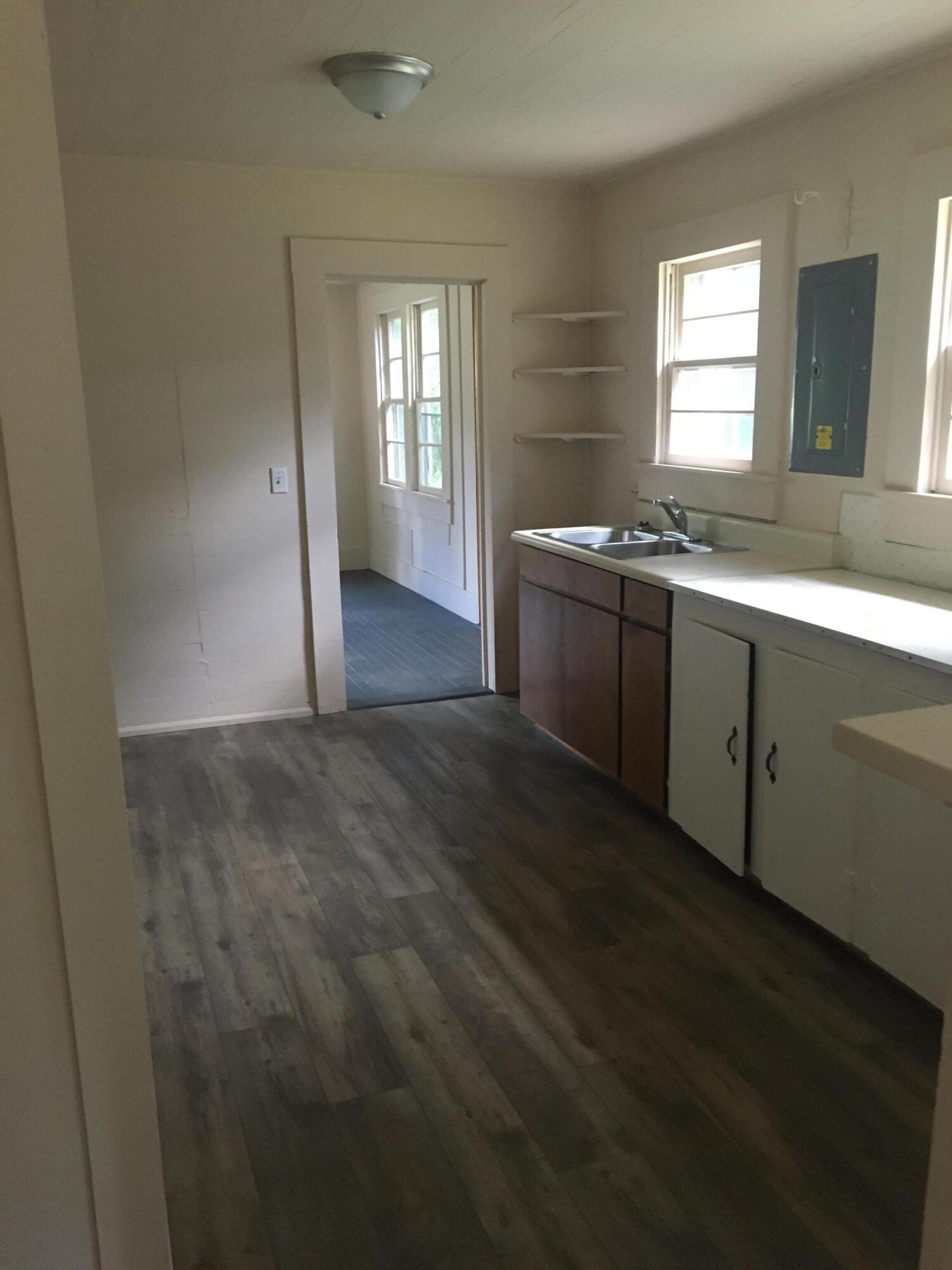 Crestview - Residential Lease