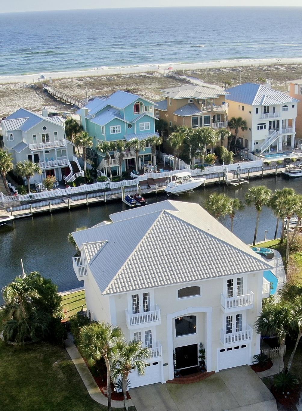 LAFITTE COVE - Residential