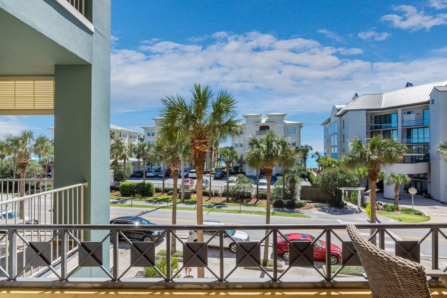 INN AT GULF PLACE - Residential