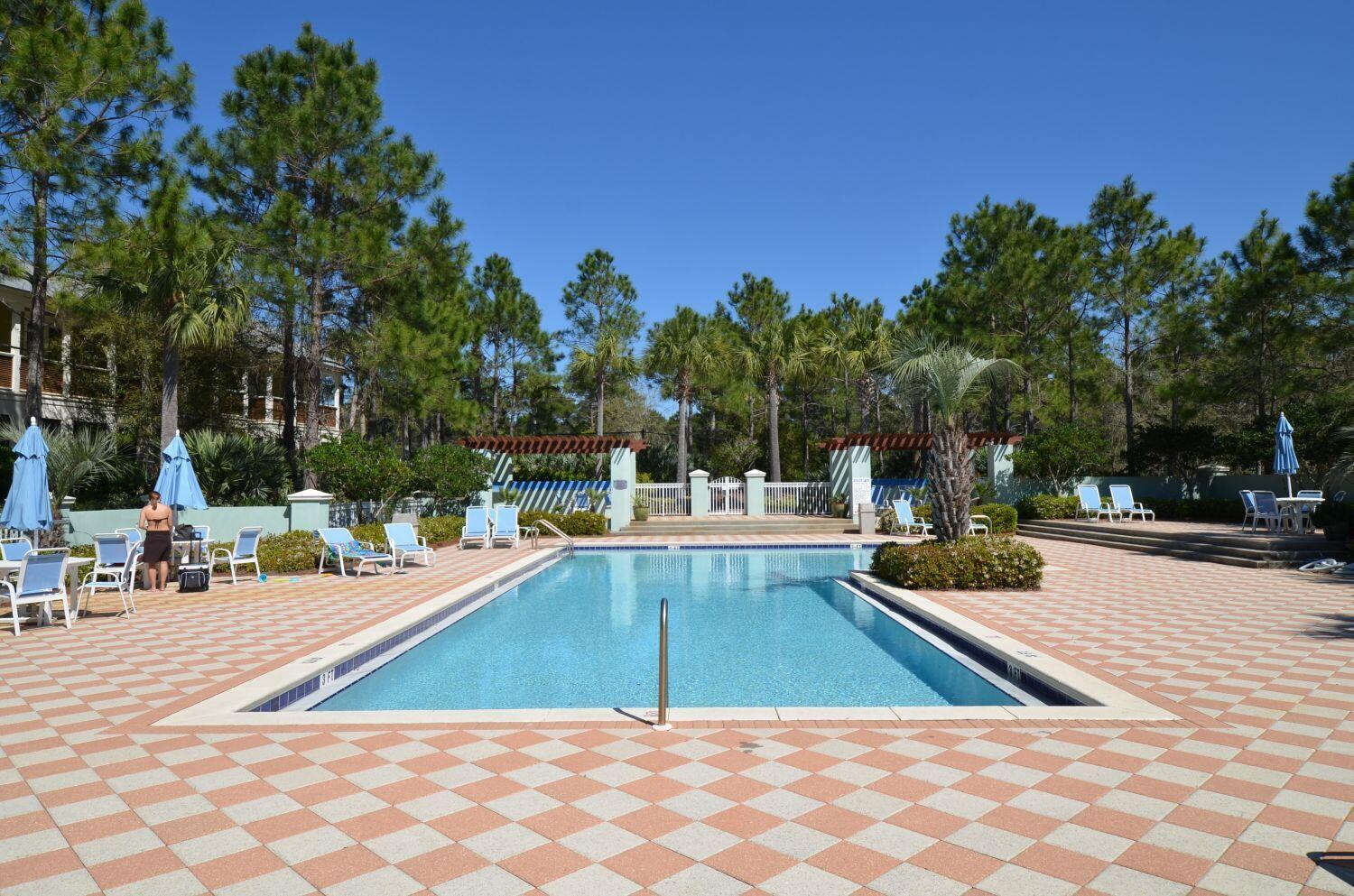INN AT GULF PLACE - Residential
