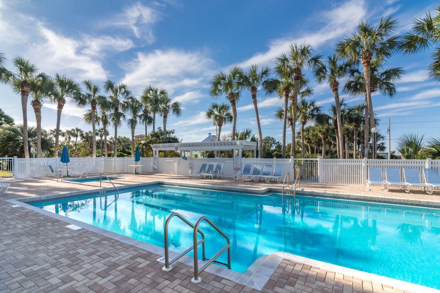 INN AT GULF PLACE - Residential