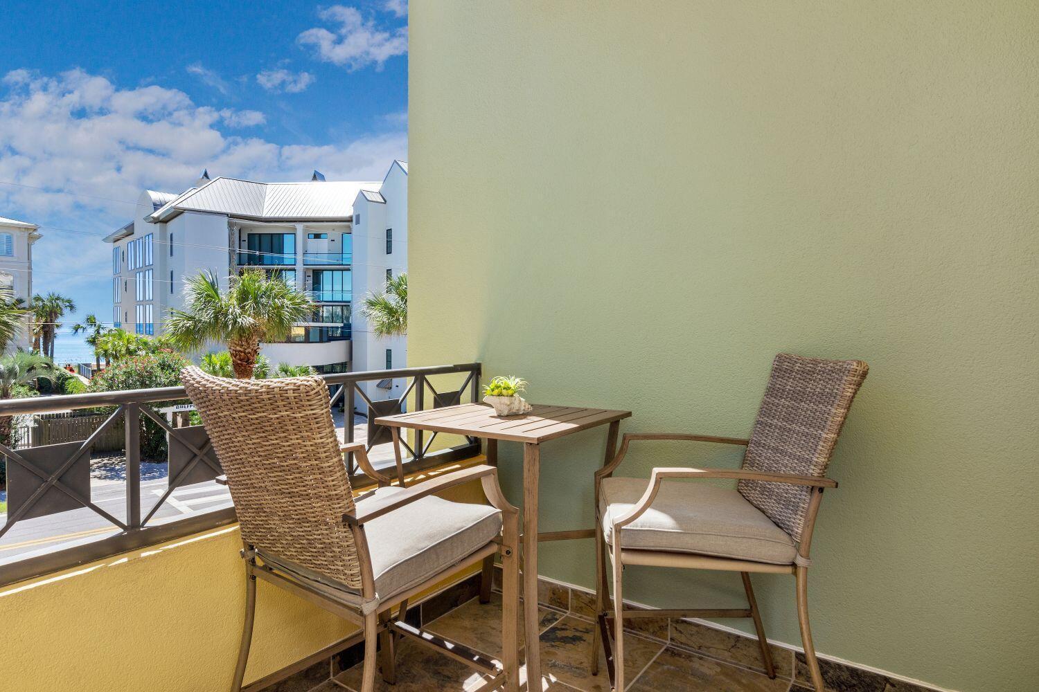 INN AT GULF PLACE - Residential