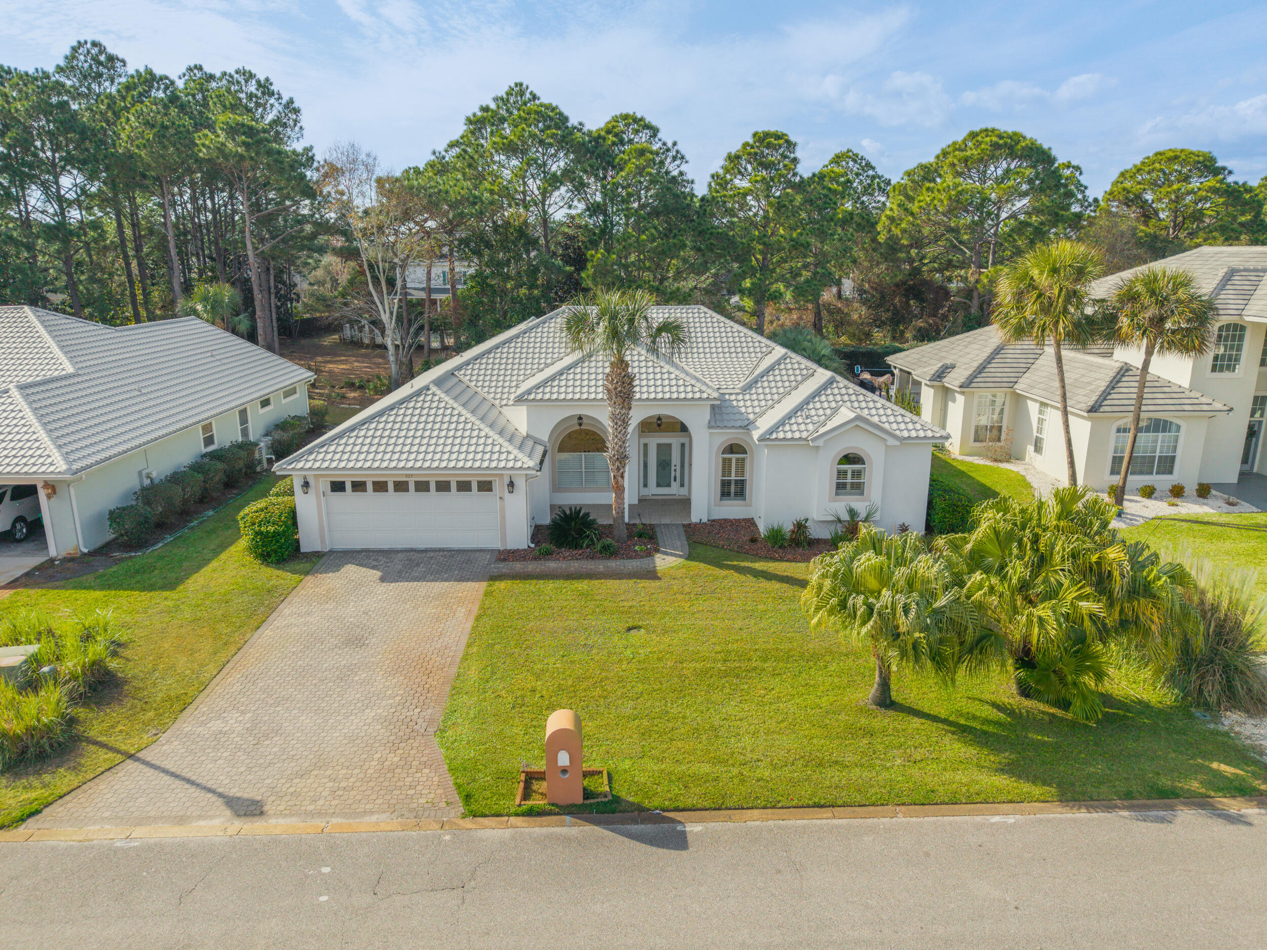 EMERALD BAY PH 1-B - Residential