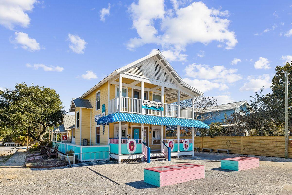 BLUE MOUNTAIN BEACH - Land