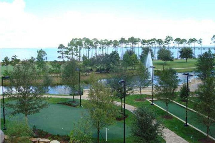 ONE WATER PLACE - Residential