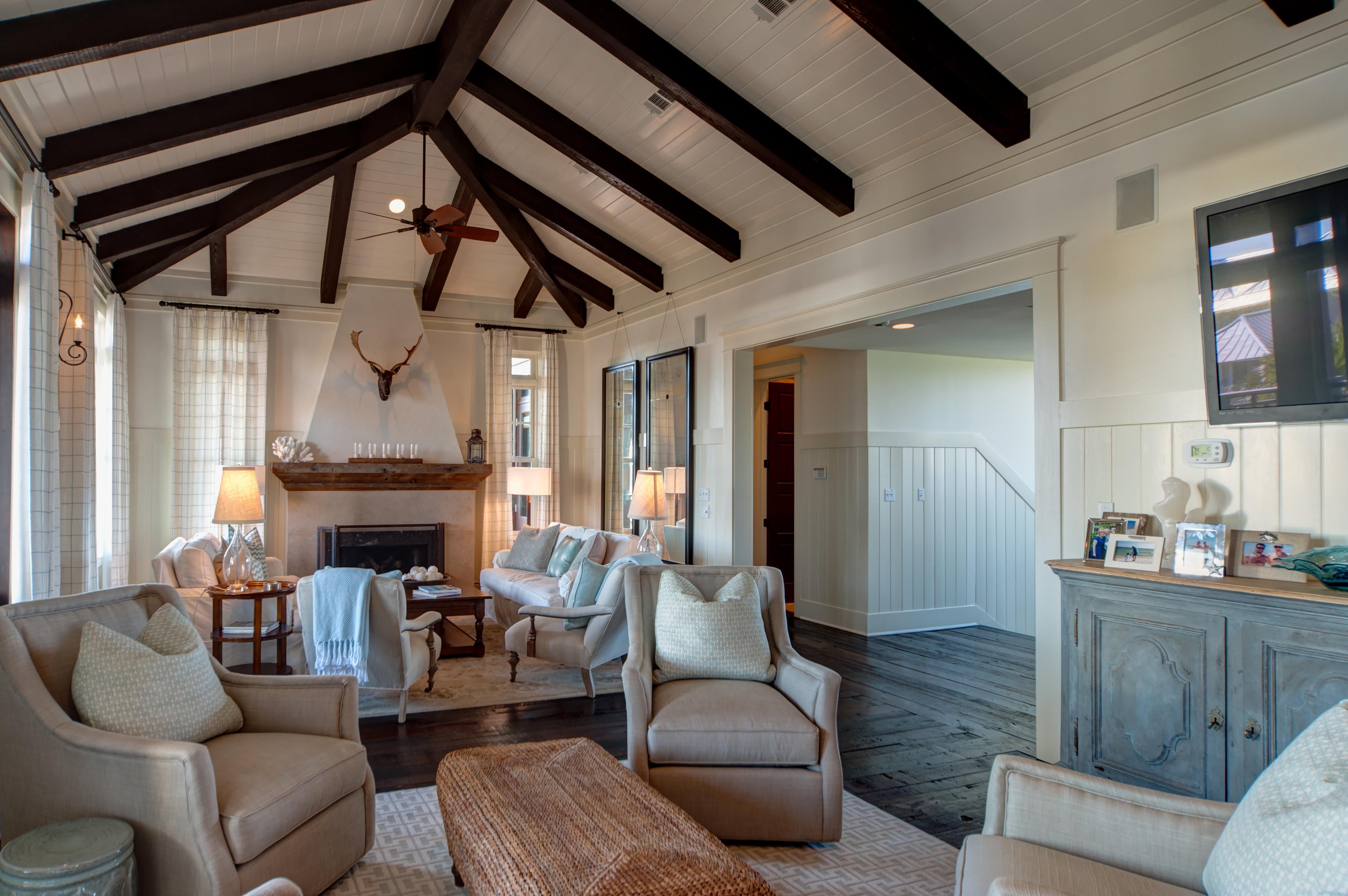 RETREAT THE - Residential