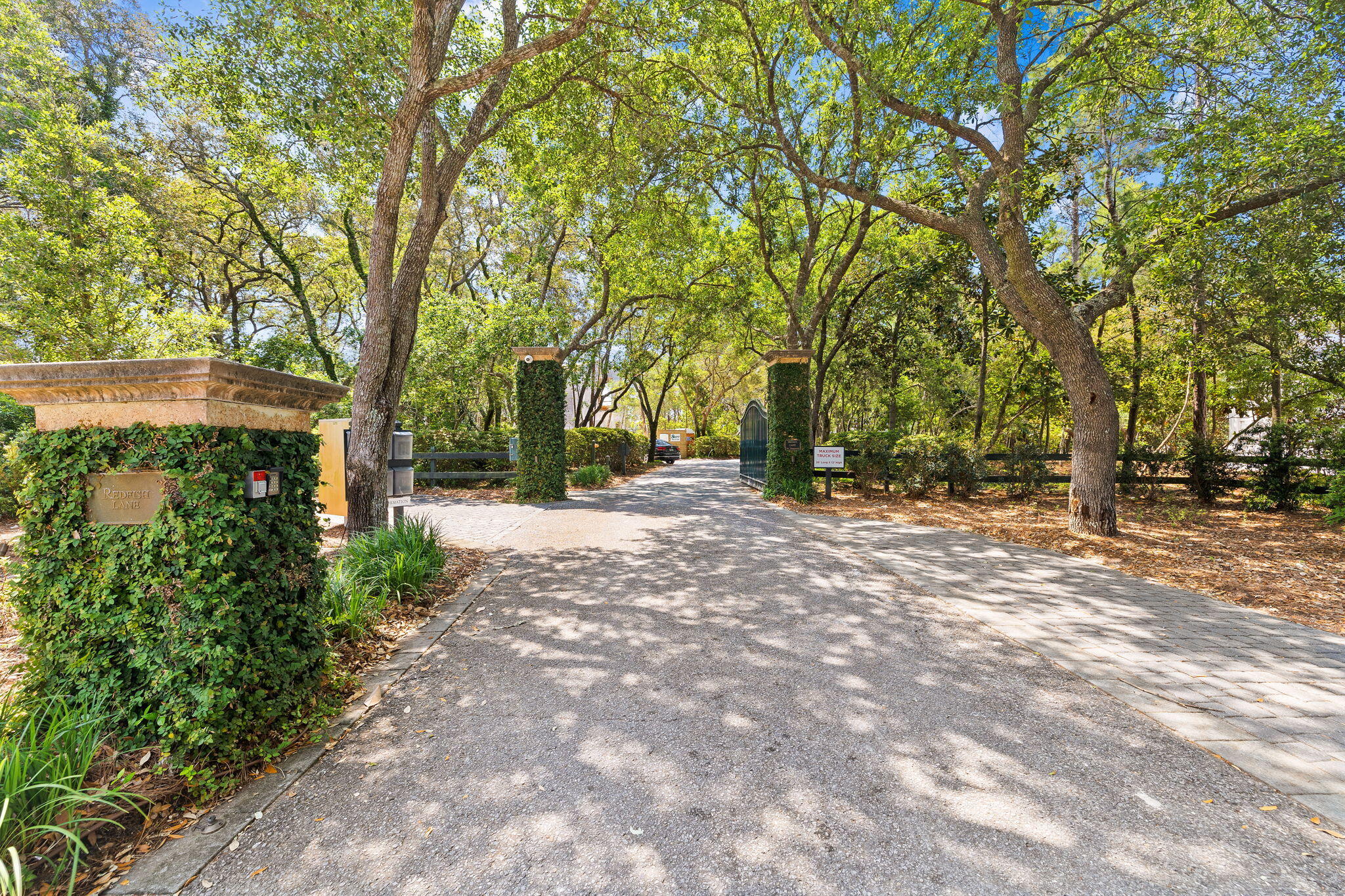 REDFISH LANE - Residential