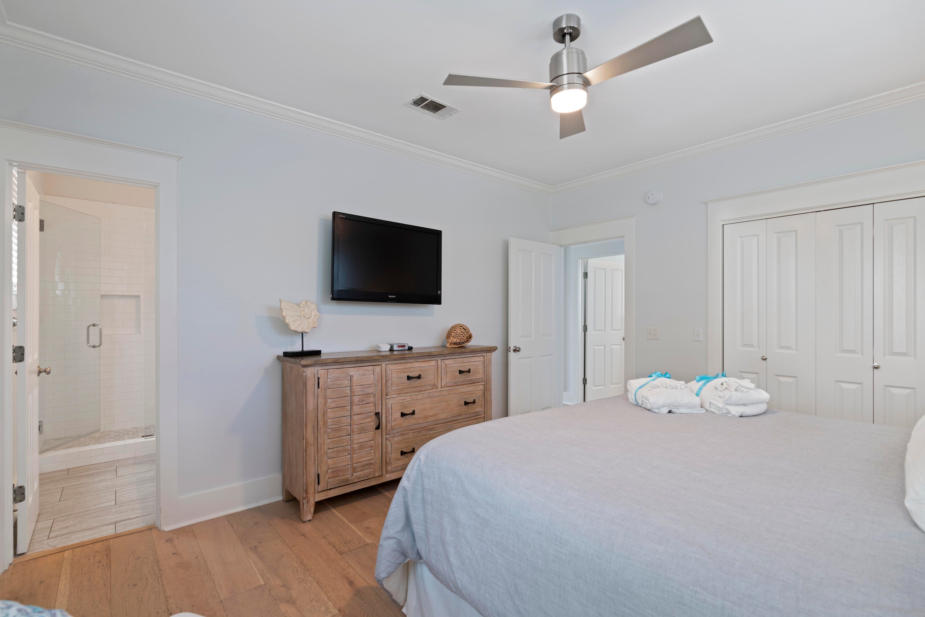 DANA BEACH PH 1 - Residential