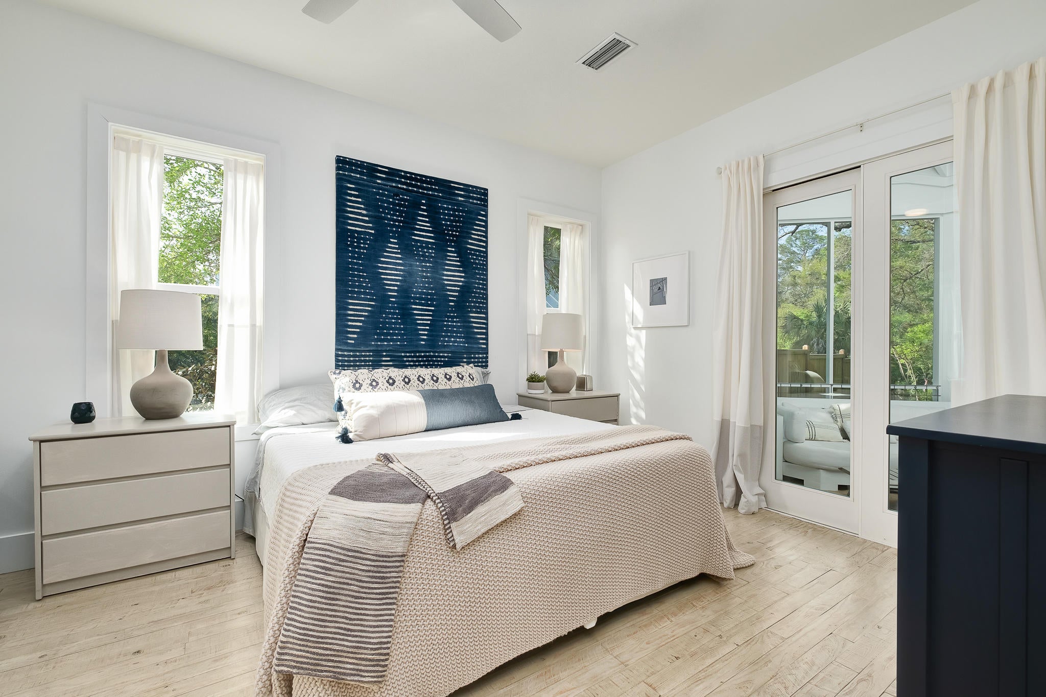 SEAGROVE VILLAGE 7TH ADD - Residential