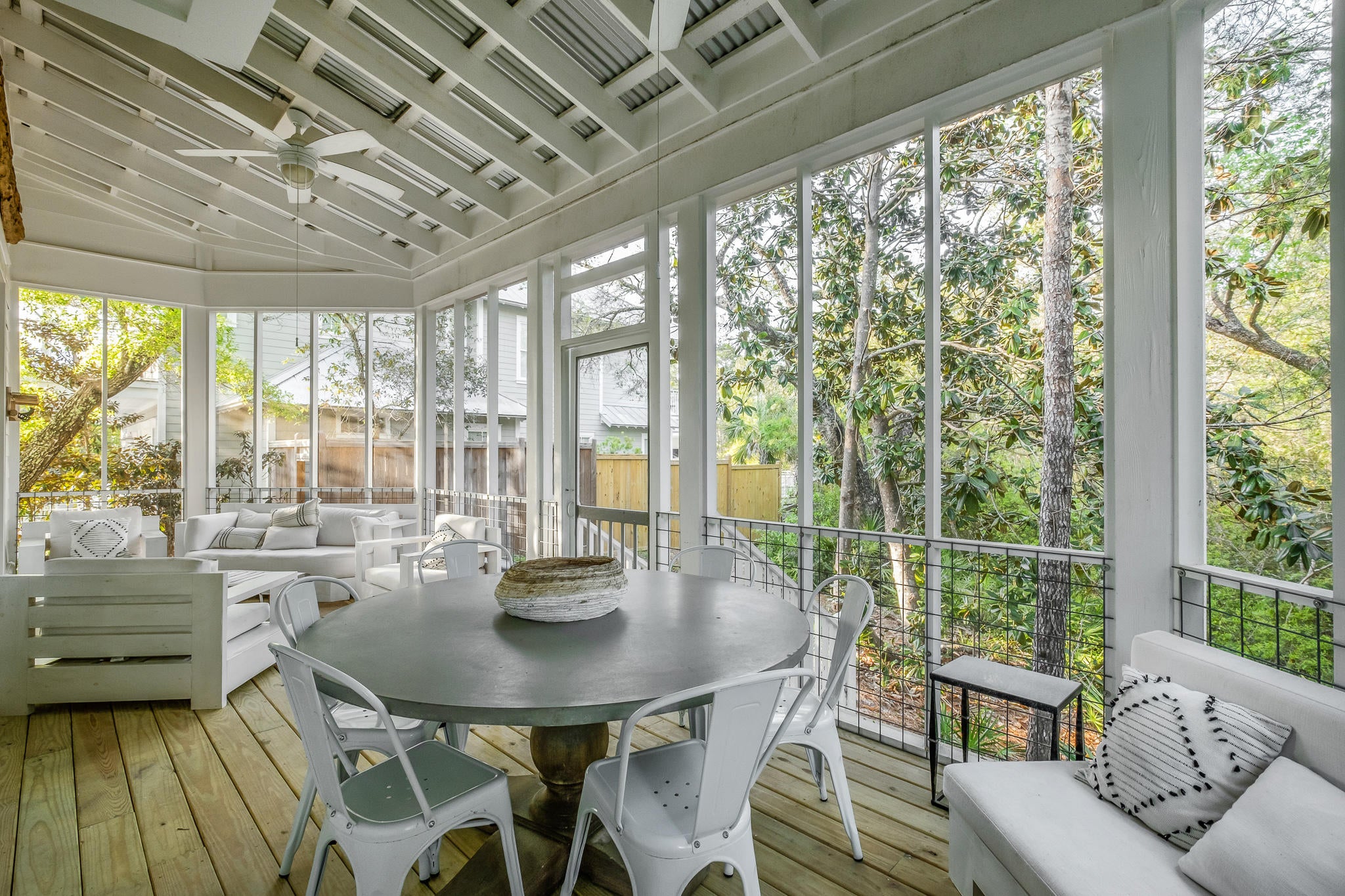 SEAGROVE VILLAGE 7TH ADD - Residential