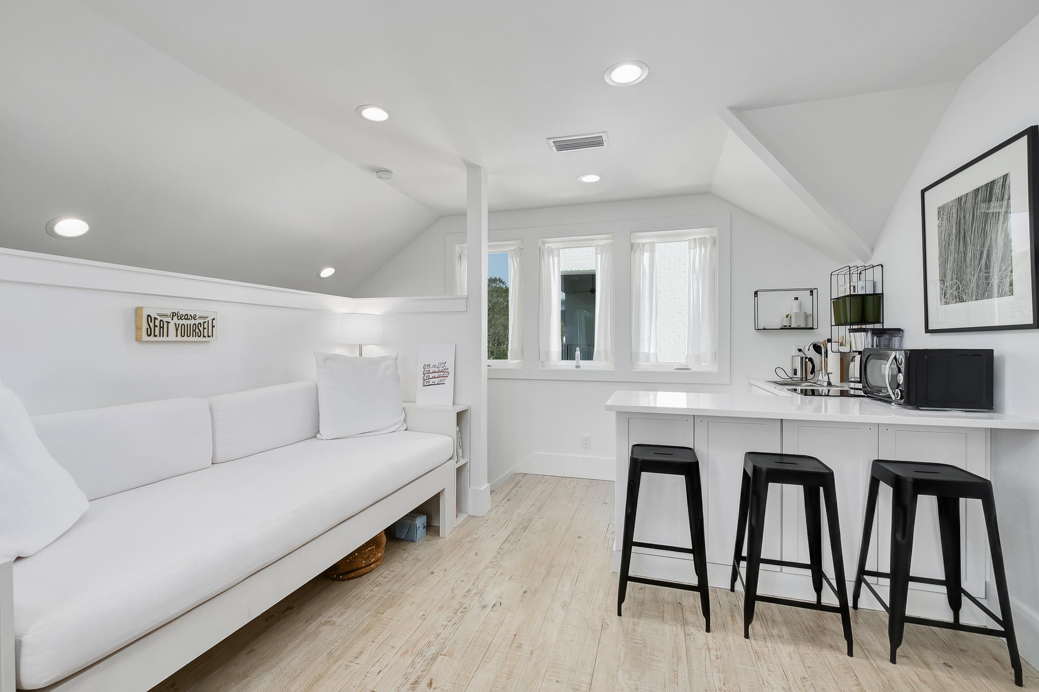 SEAGROVE VILLAGE 7TH ADD - Residential