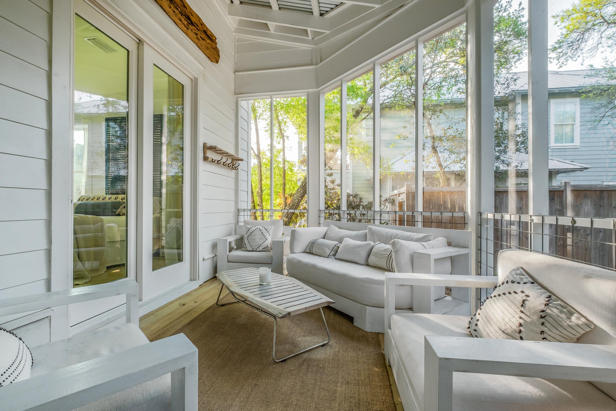 SEAGROVE VILLAGE 7TH ADD - Residential