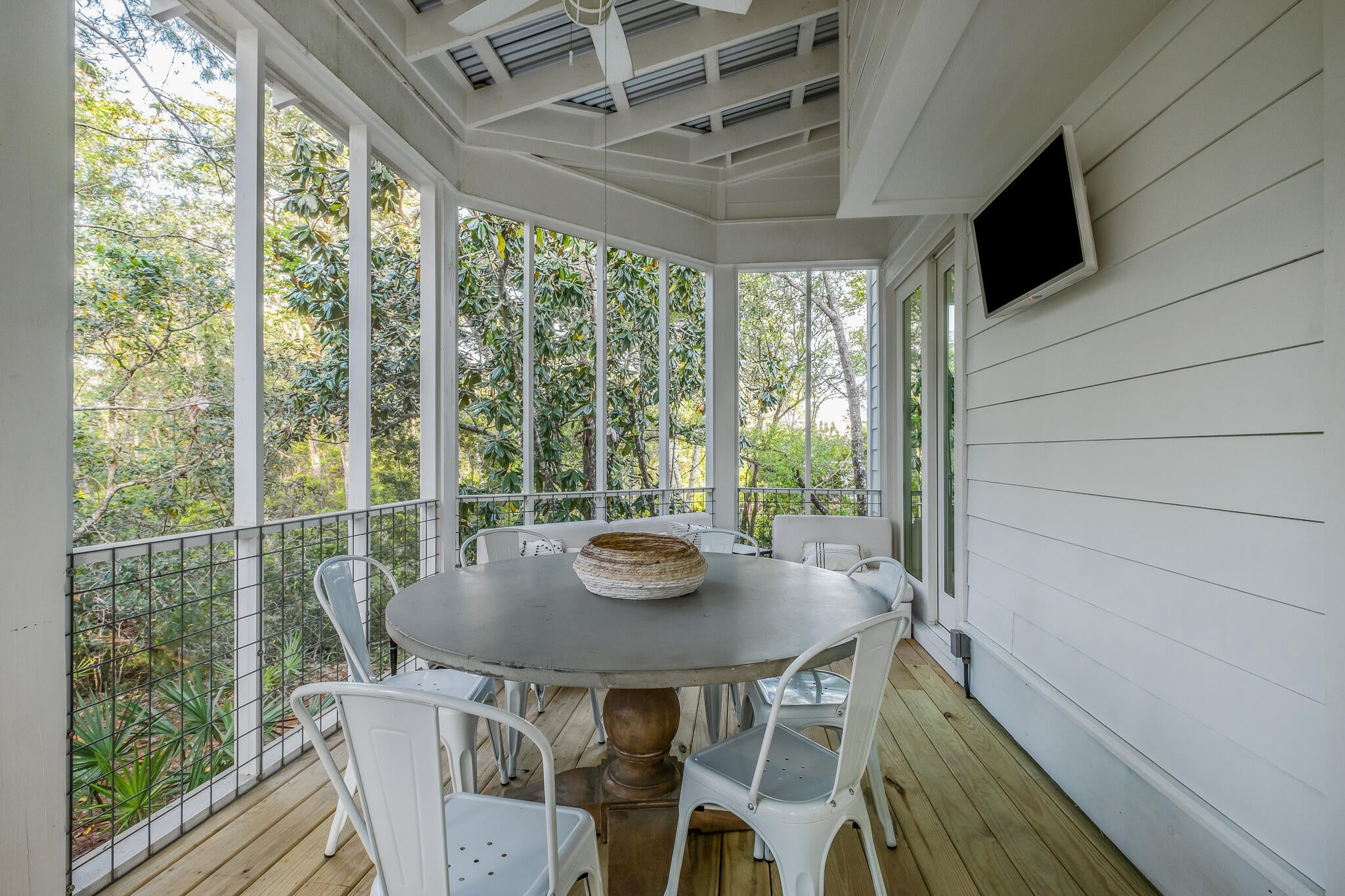 SEAGROVE VILLAGE 7TH ADD - Residential
