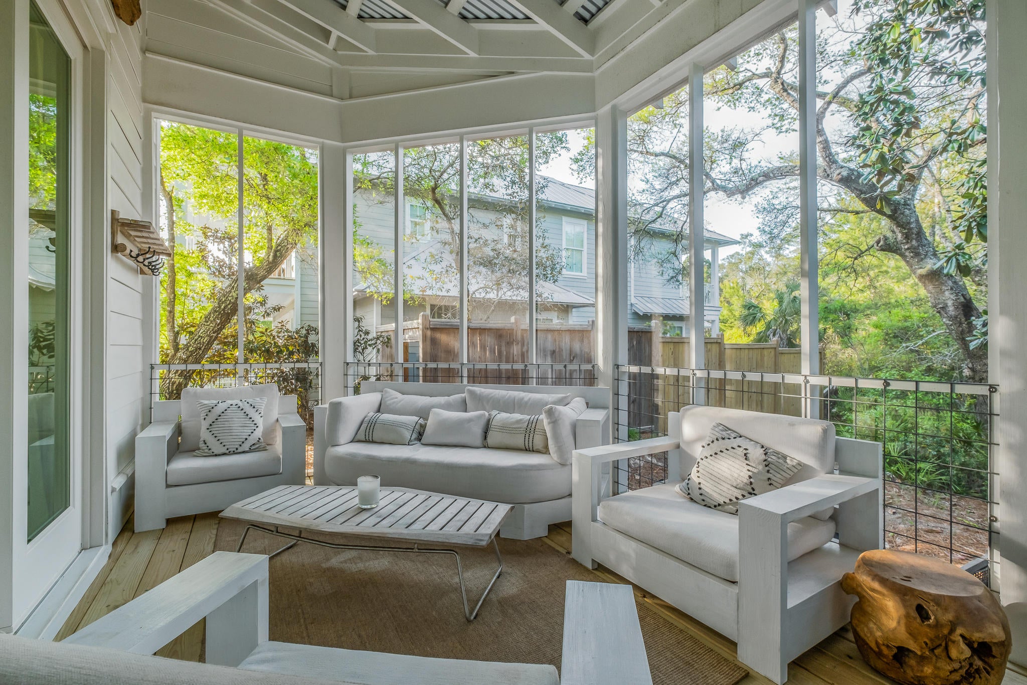 SEAGROVE VILLAGE 7TH ADD - Residential