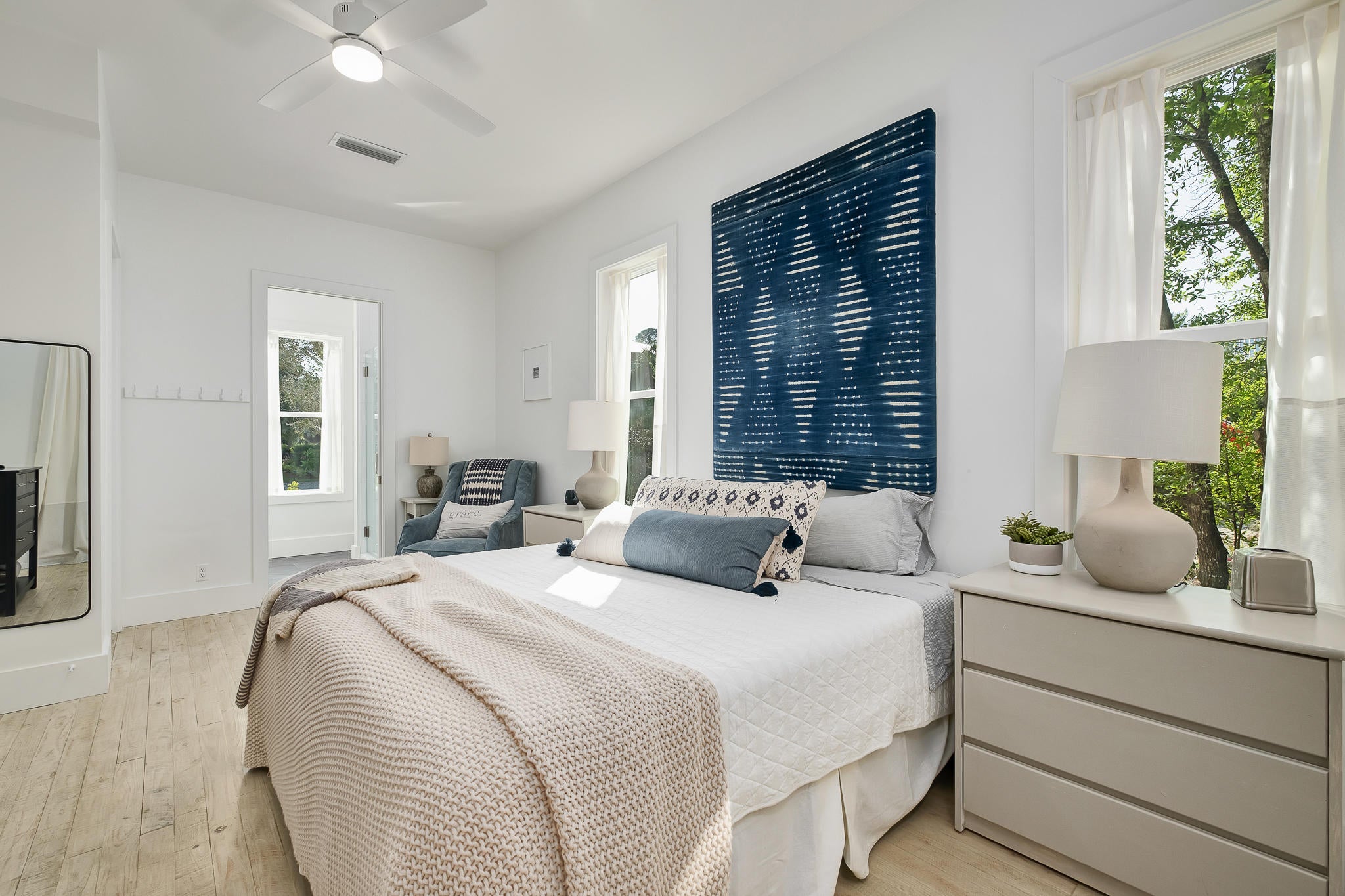 SEAGROVE VILLAGE 7TH ADD - Residential