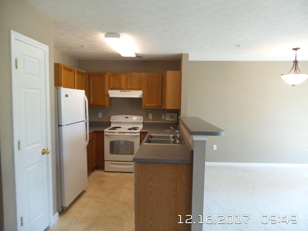 ROLLING PINES - Residential Lease