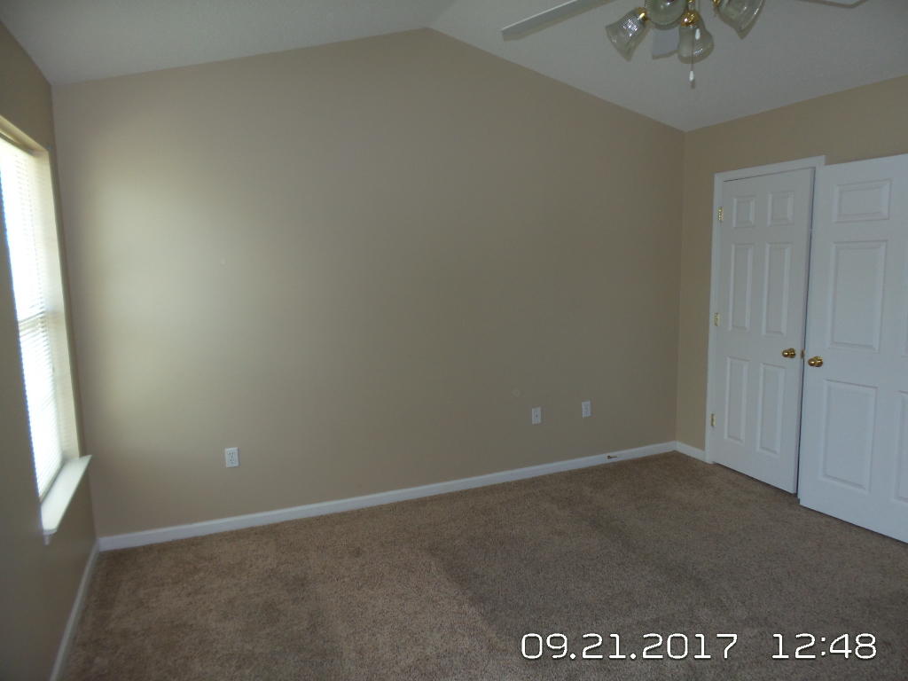 ROLLING PINES - Residential Lease