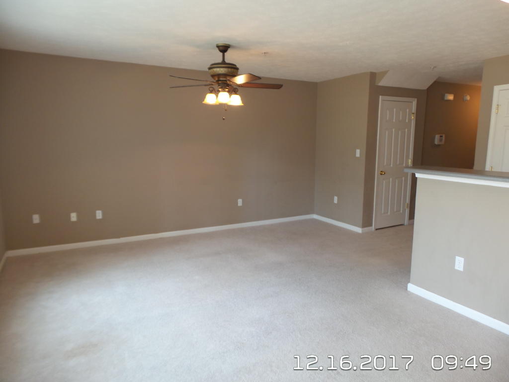 ROLLING PINES - Residential Lease