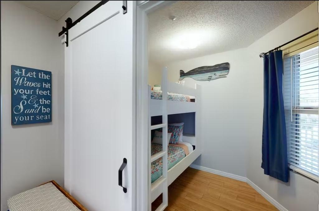 MARAVILLA CONDO 3 - Residential