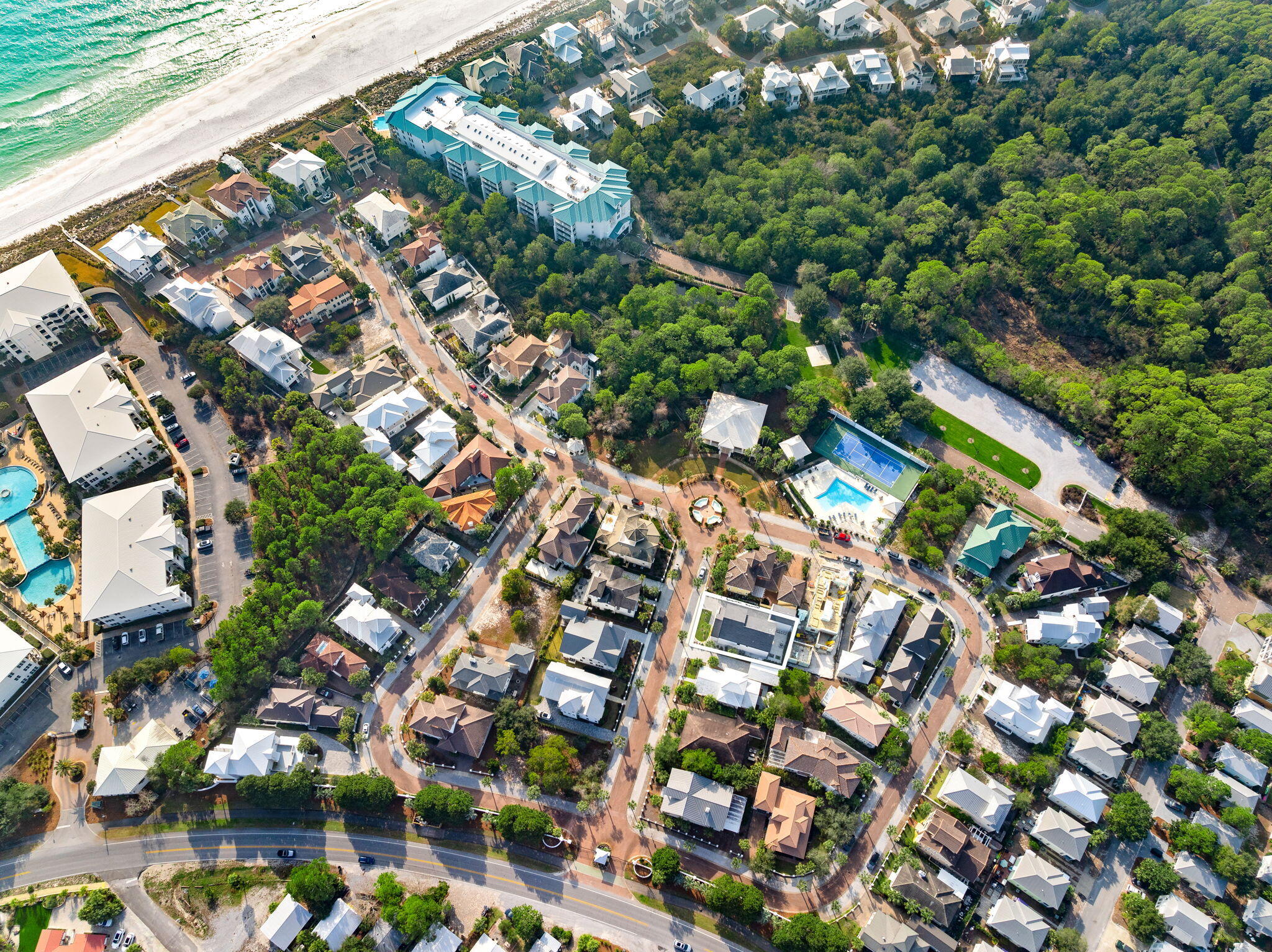 VILLAGE OF WHITE CLIFFS THE - Residential