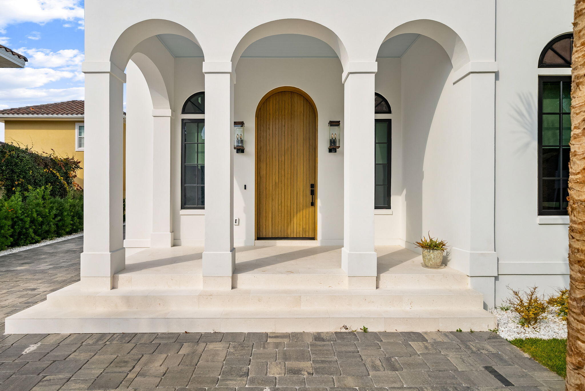 VILLAGE OF WHITE CLIFFS THE - Residential