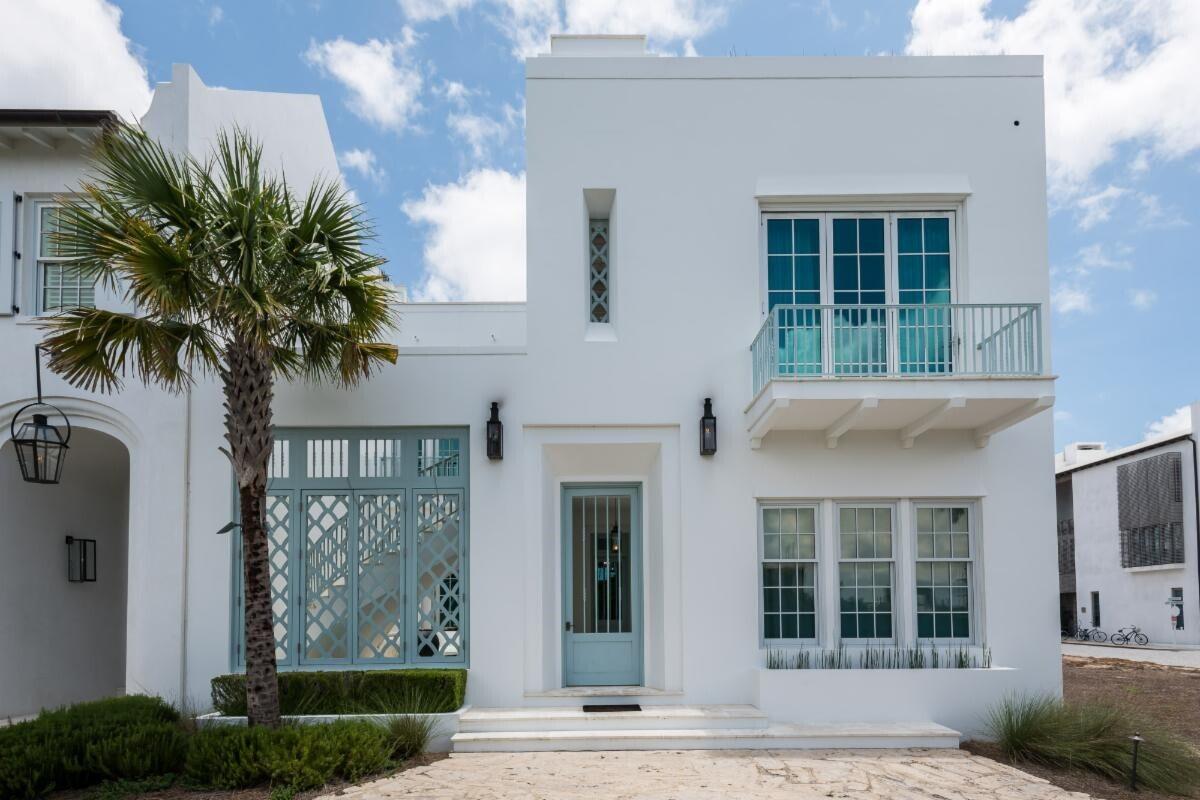 Home located South of 30A very close to the Gulf Green and beach access as well as Turtle Bale Park and beach access.  Entered for comp purposes.