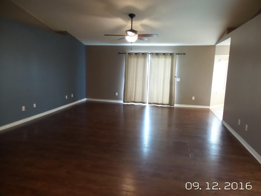 COUNTRYVIEW ESTATES 10TH ADDN - Residential Lease