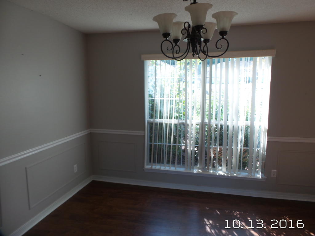 COUNTRYVIEW ESTATES 10TH ADDN - Residential Lease