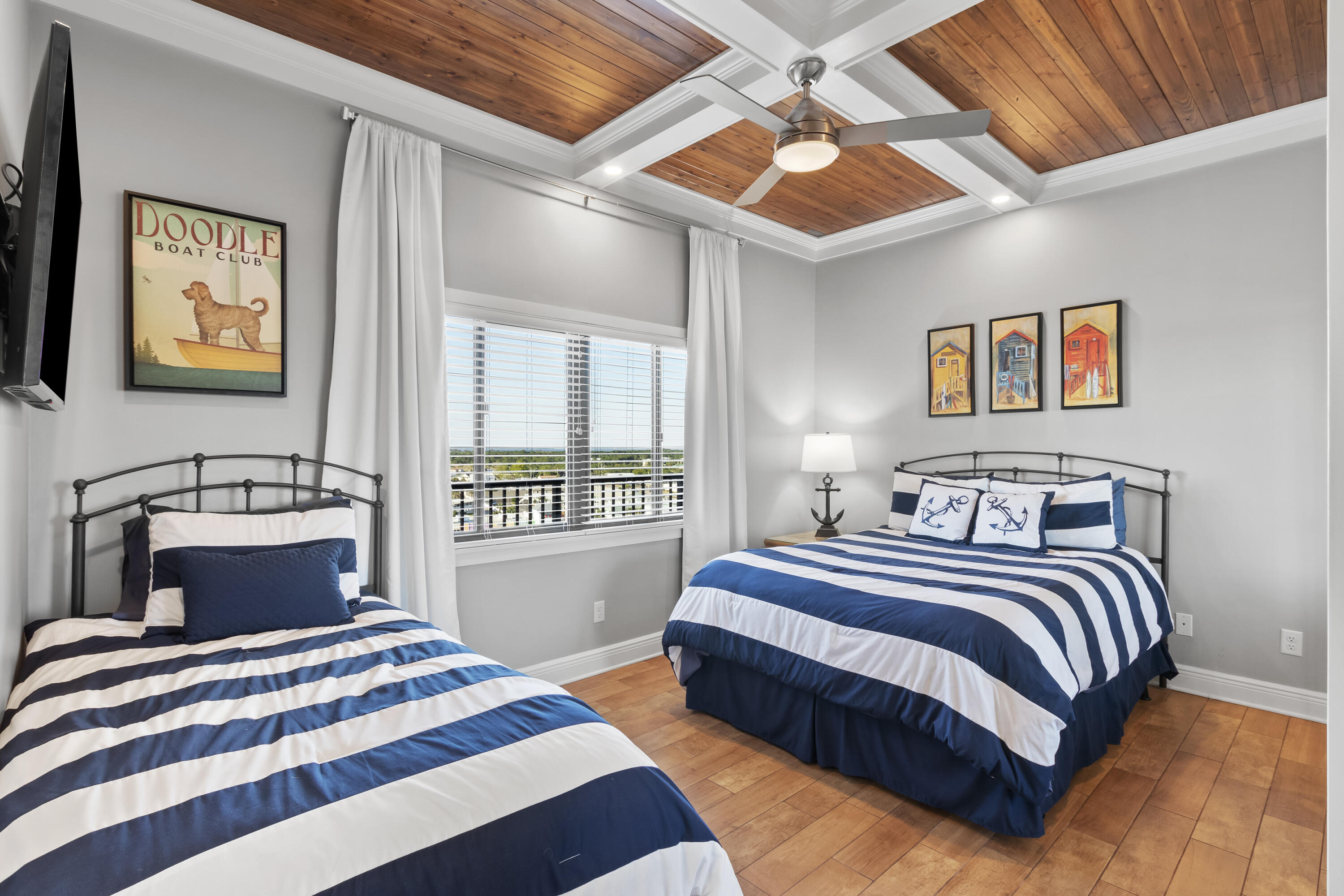 EMERALD TOWERS CONDOMINIUM - Residential