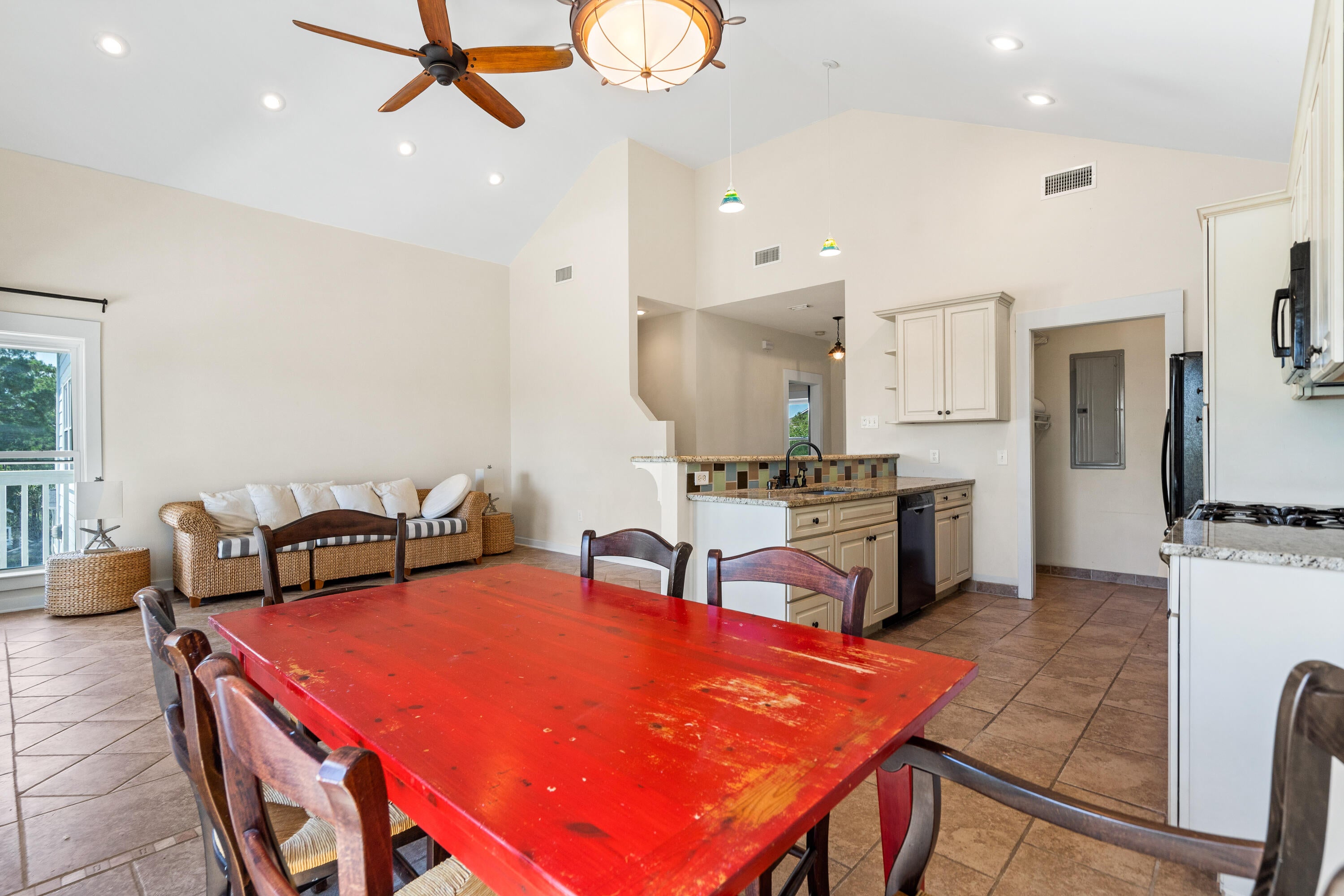 BEACH HIGHLAND 1ST ADD - Residential