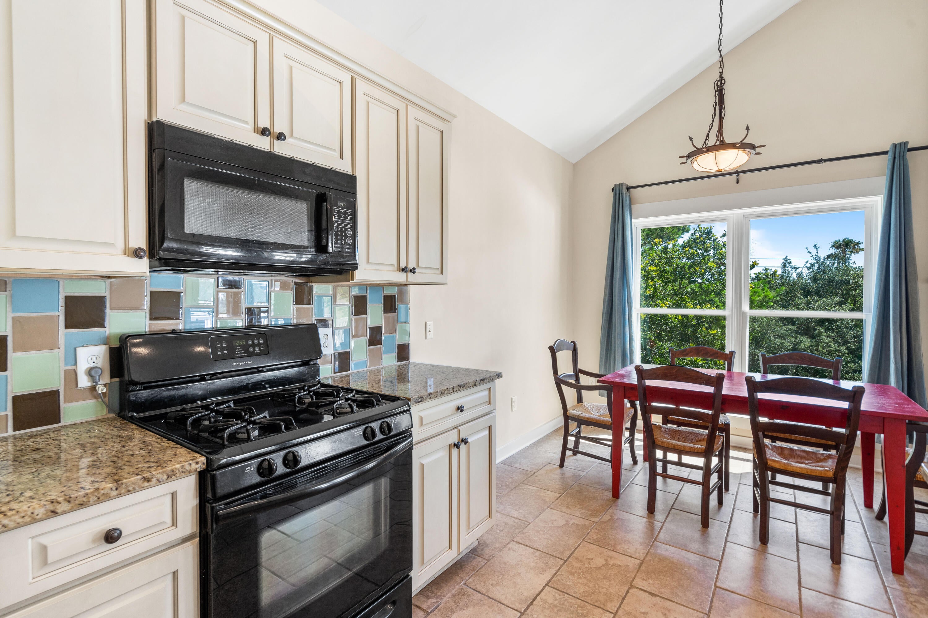 BEACH HIGHLAND 1ST ADD - Residential