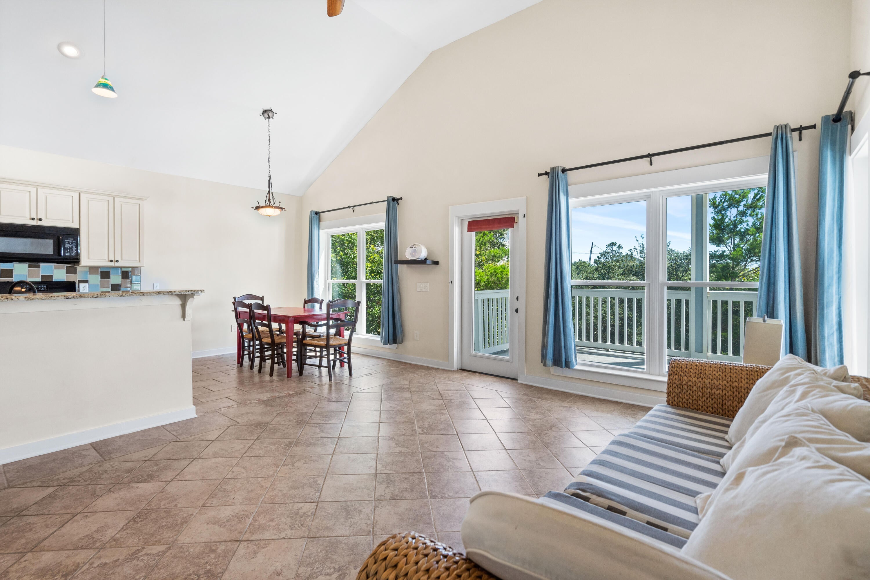 BEACH HIGHLAND 1ST ADD - Residential