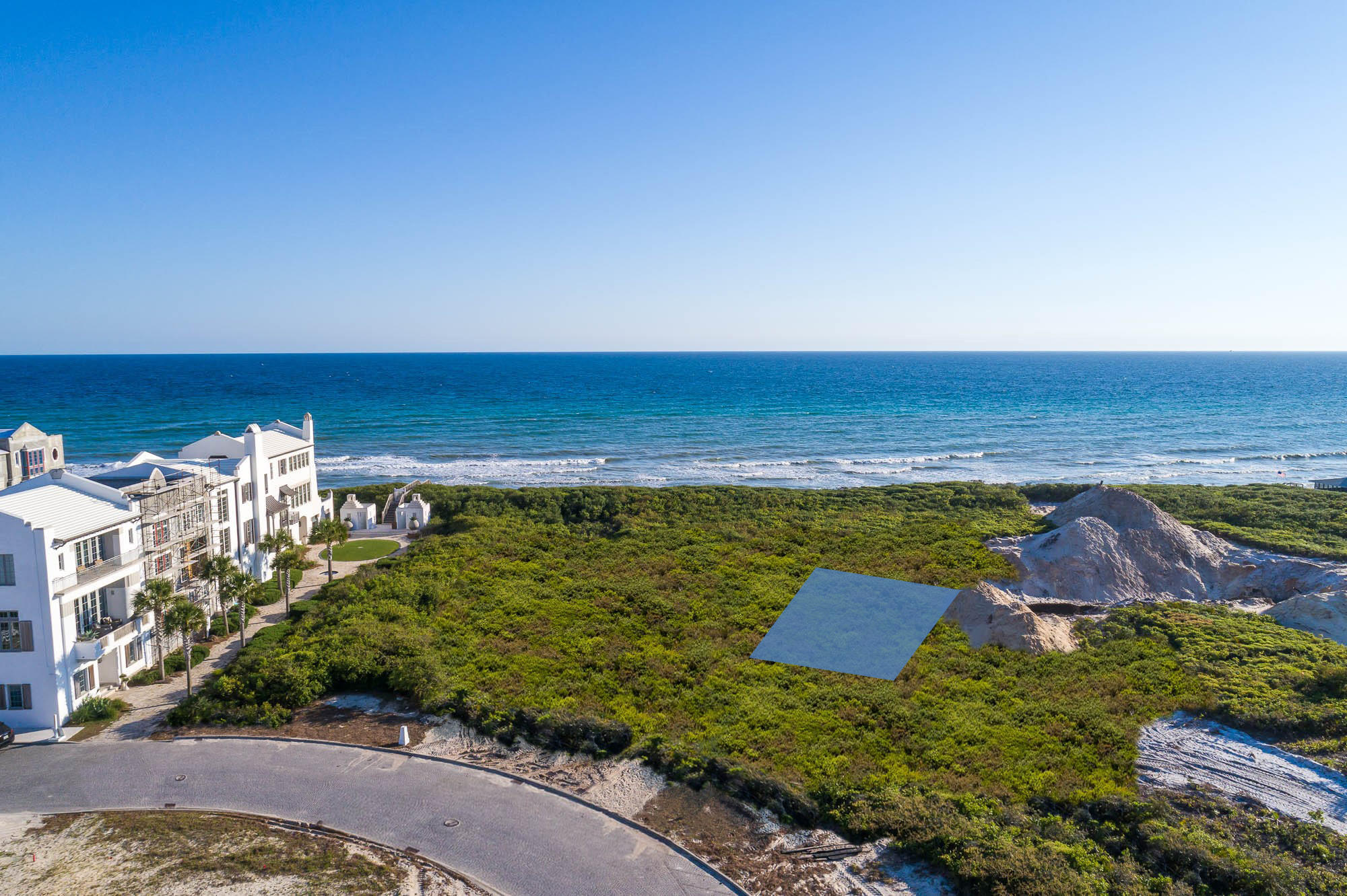 This homesite, located beachside, 2nd tier from the beach allows for a 3-story courtyard home, providing views of the Gulf of Mexico.
Entered for Comp Purposes.