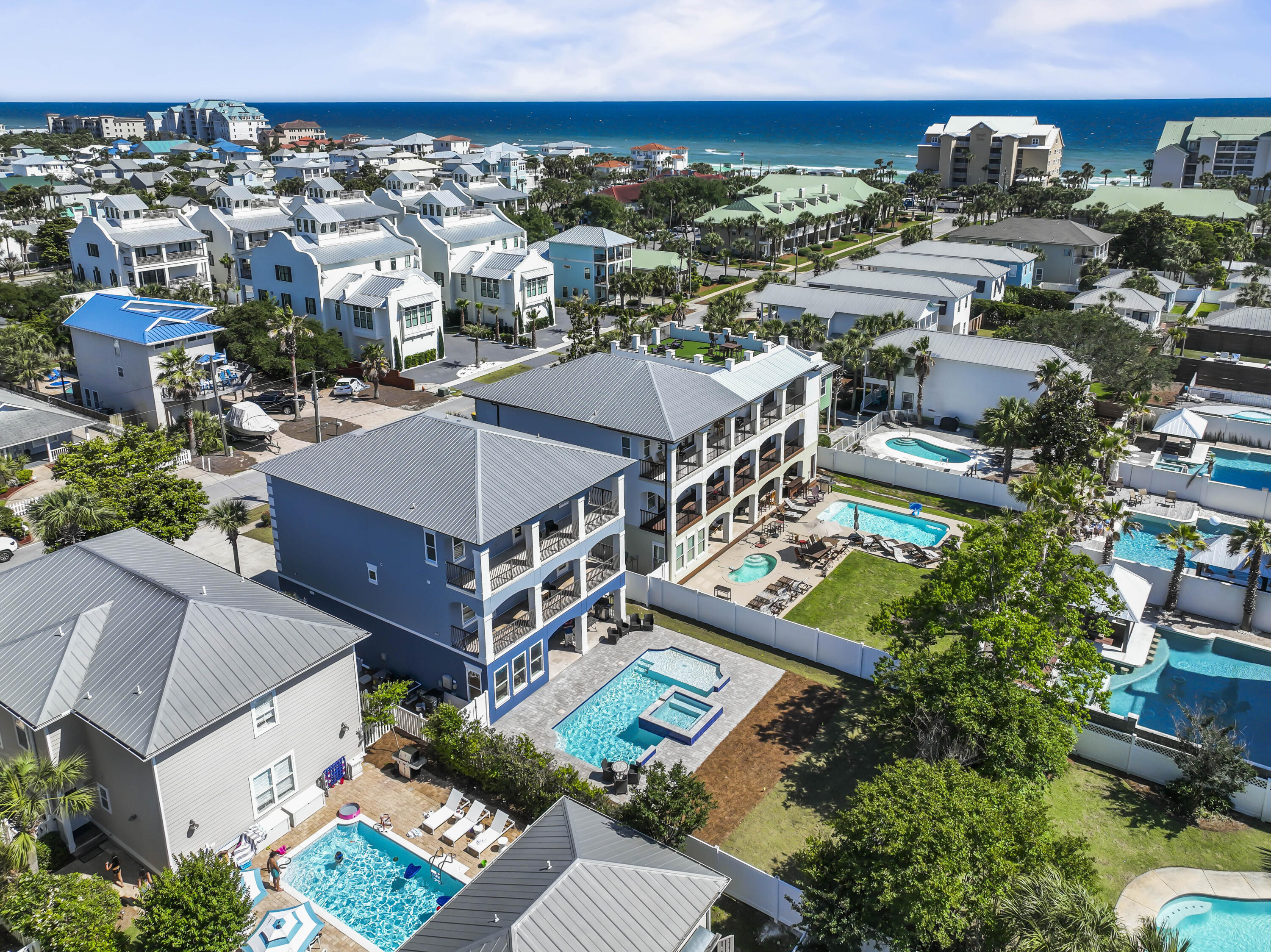 CRYSTAL BEACH - Residential