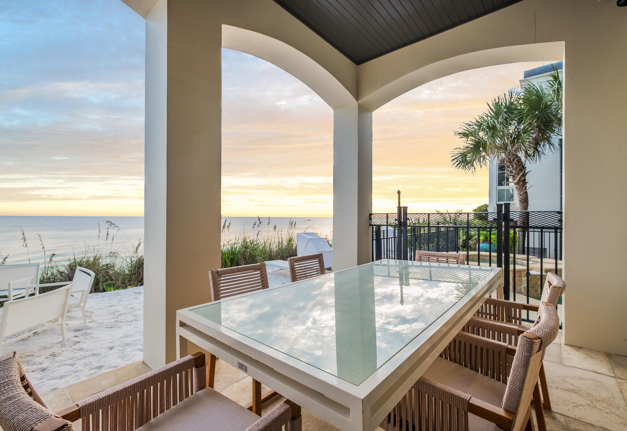 RETREAT THE - Residential