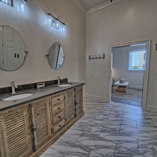 GULF SHORE MANOR - Residential