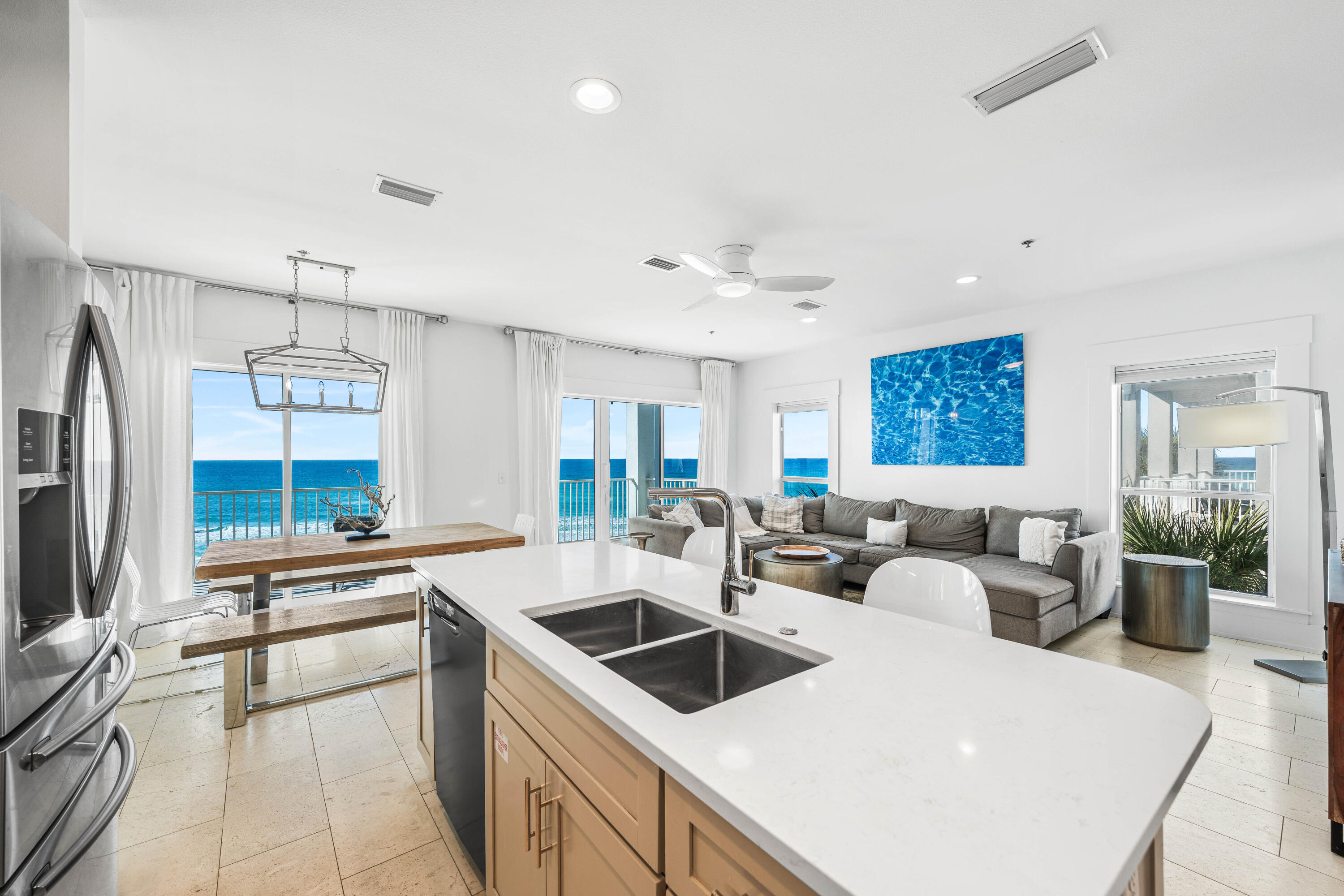 EMERALD SURF VILLAS - Residential