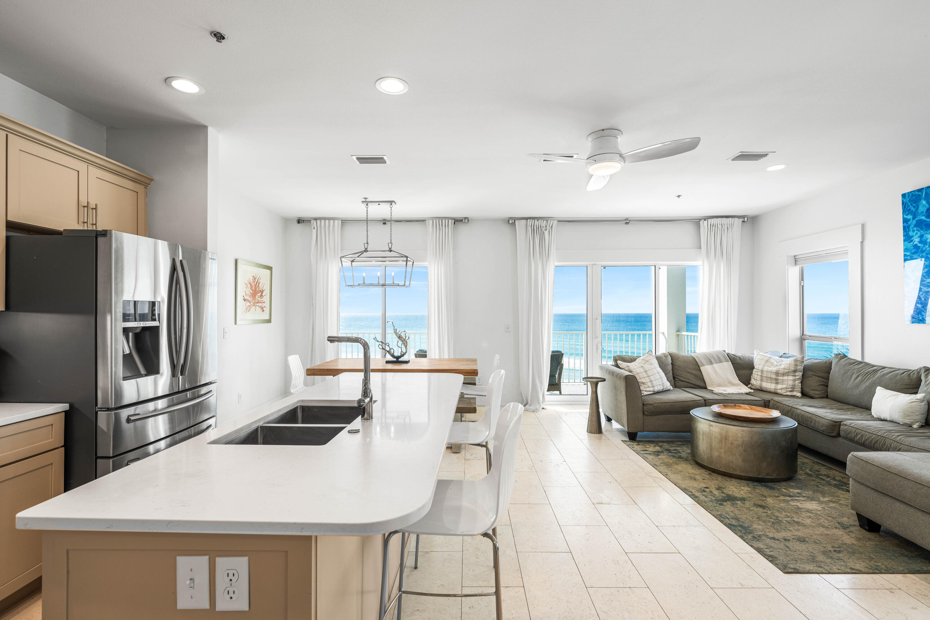 EMERALD SURF VILLAS - Residential