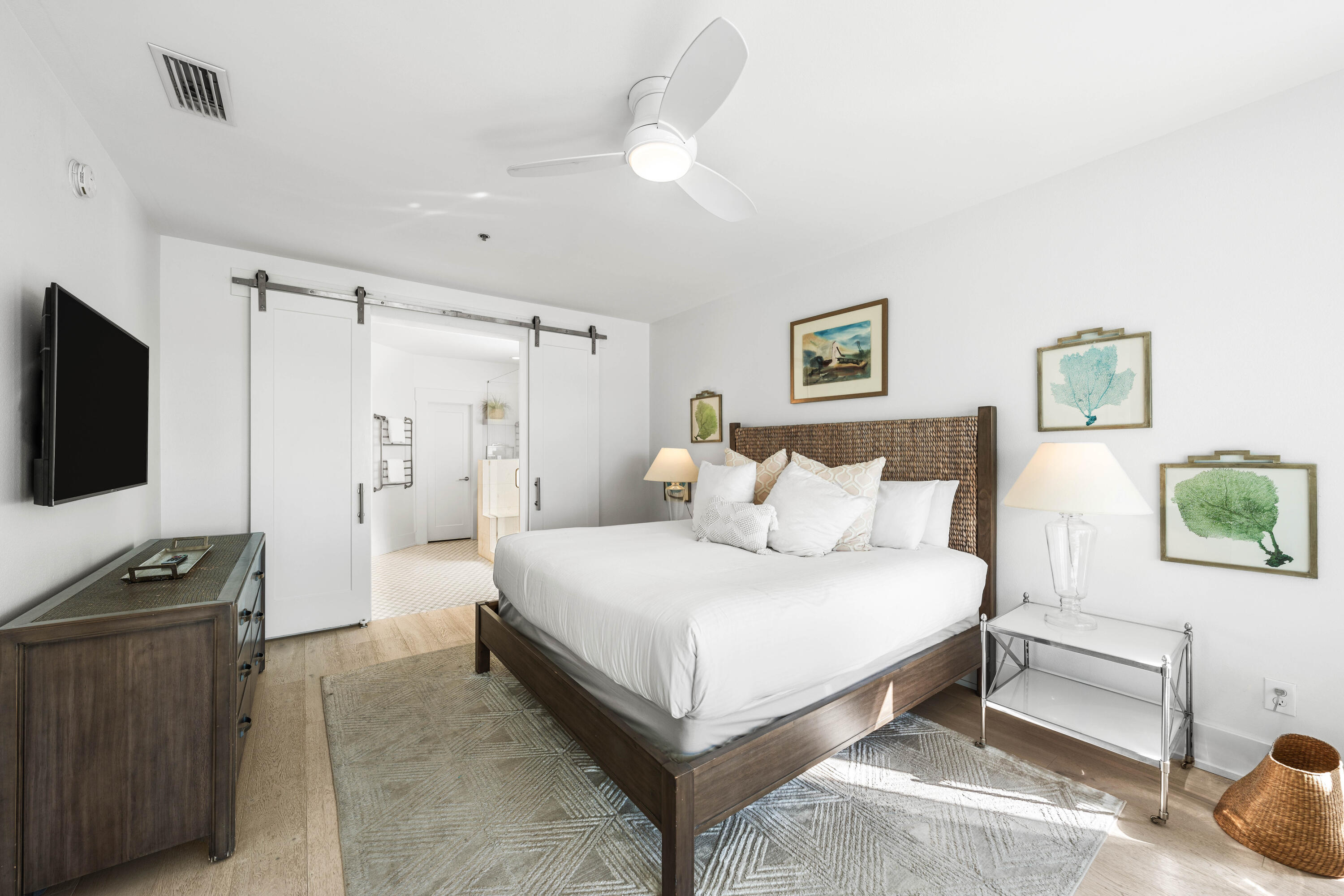 EMERALD SURF VILLAS - Residential
