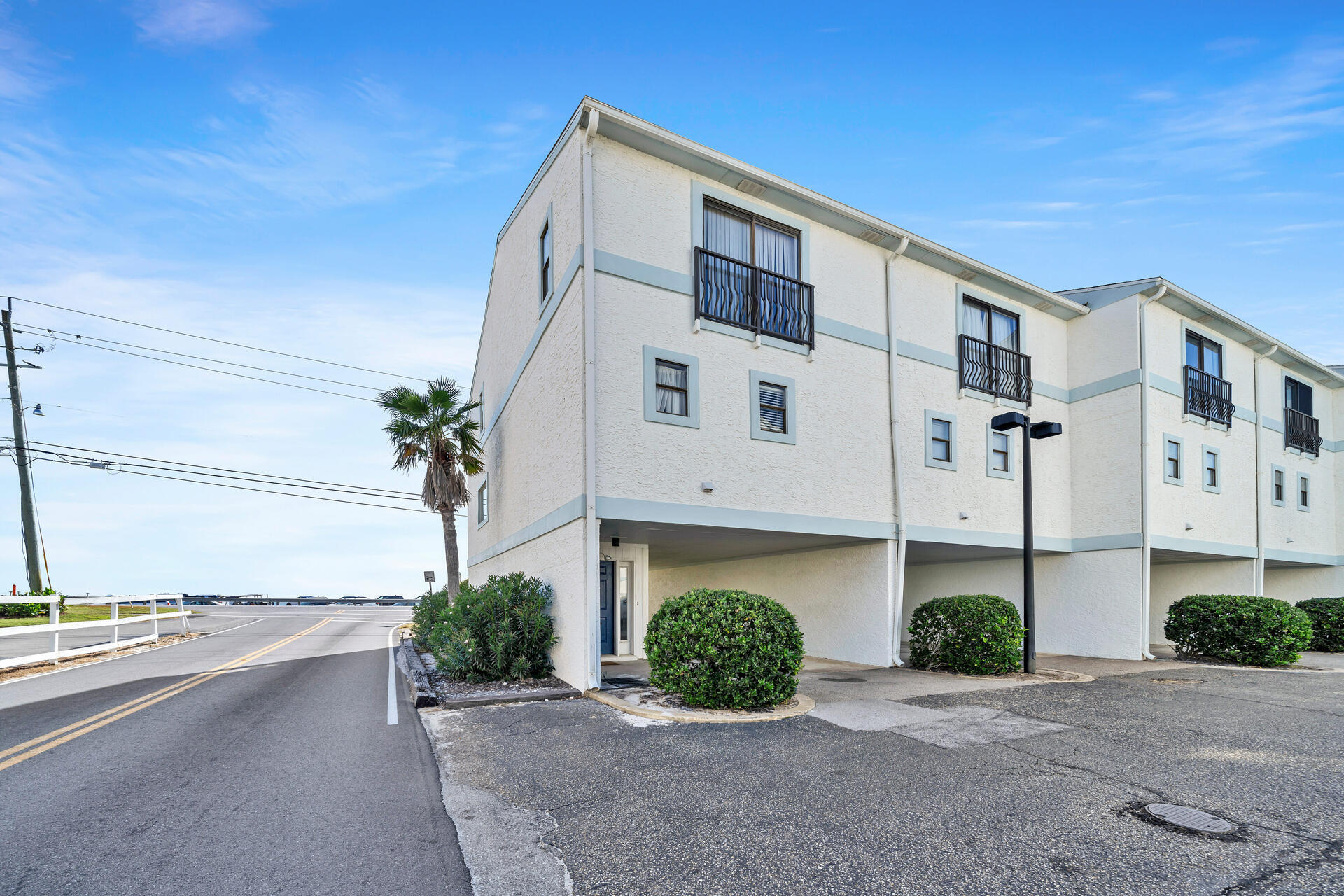 COSTA VISTA T/H - Residential