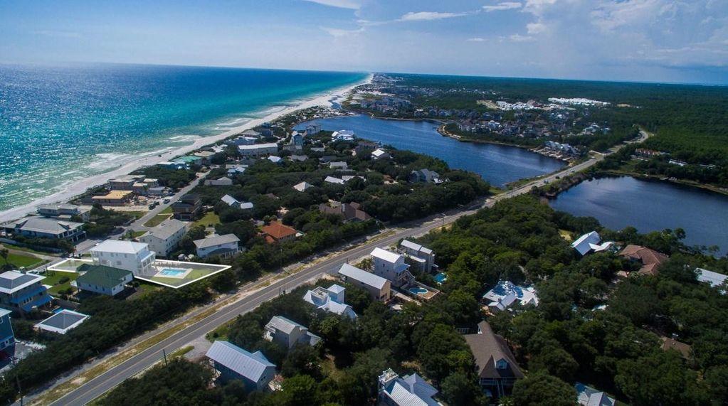 PELICAN POINTE AT CAMP CREEK - Residential